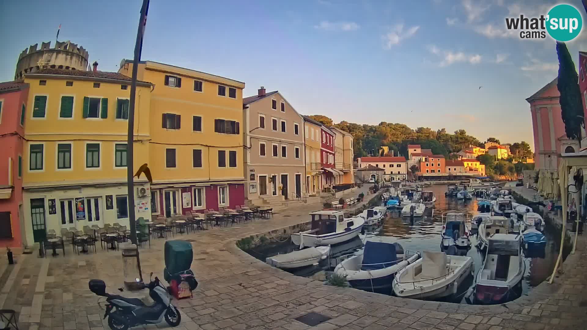Webcam Live – The harbor of Veli Lošinj
