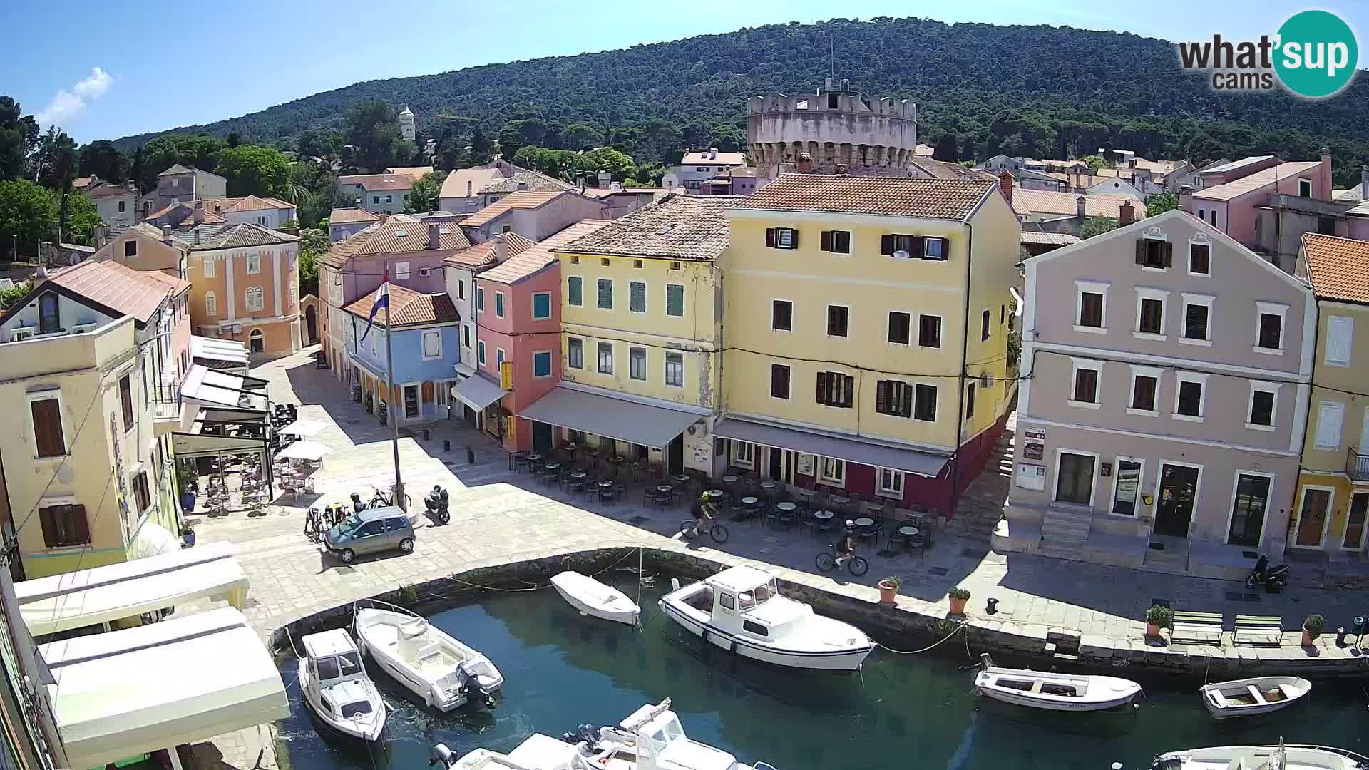 Veli Lošinj web kamera – trgič