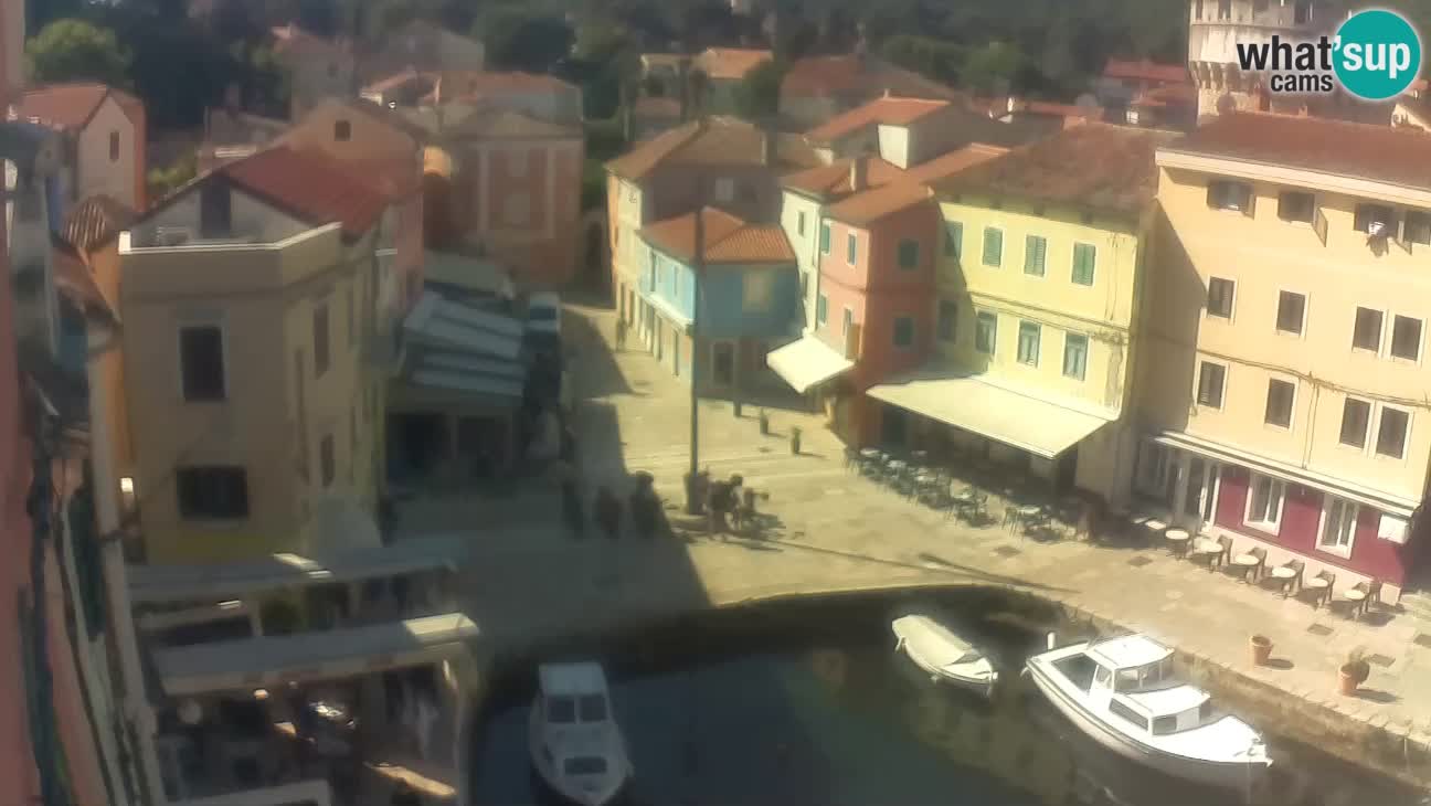 Veli Lošinj spletna kamera – trg