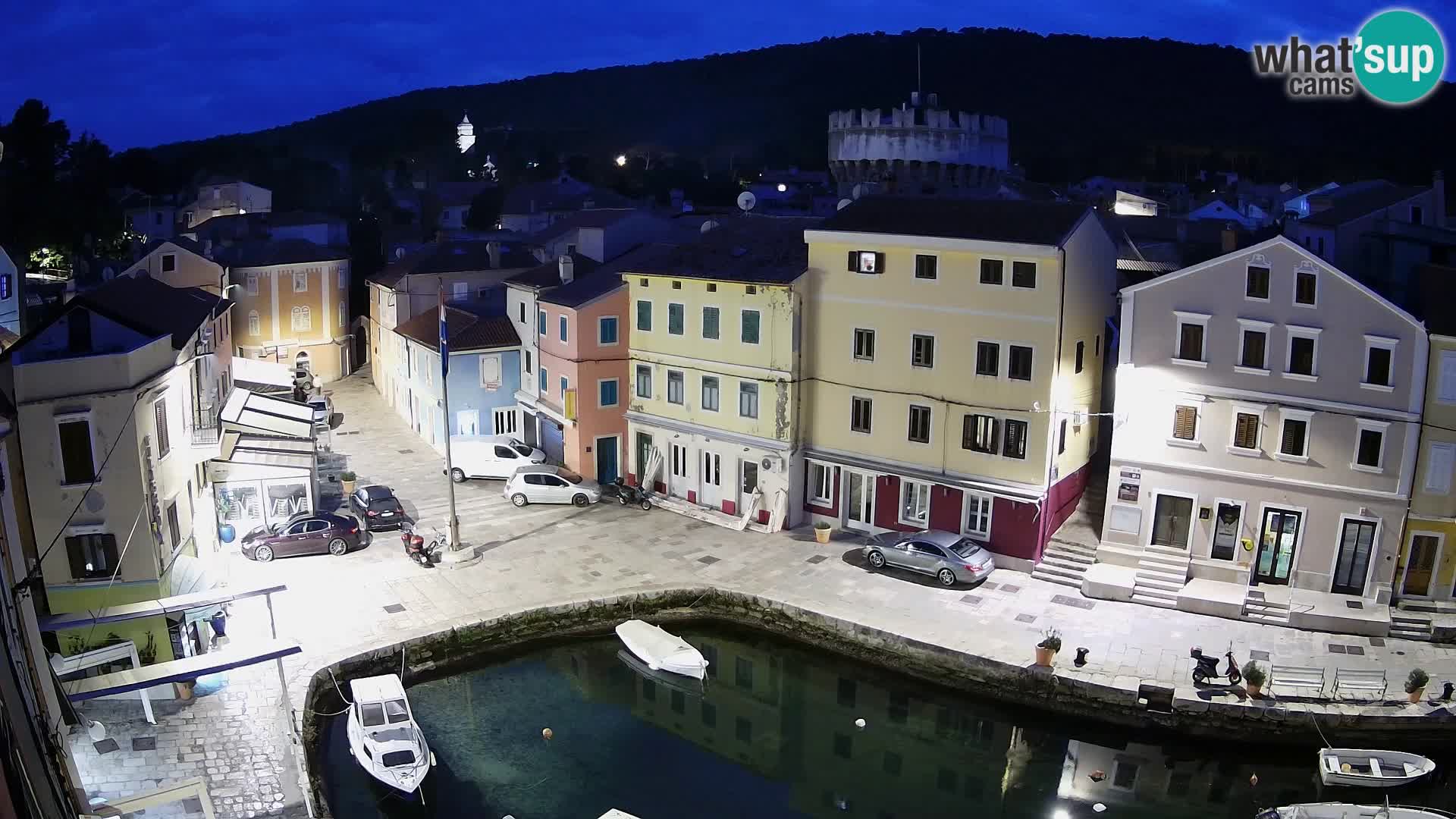 Veli Lošinj spletna kamera – trg