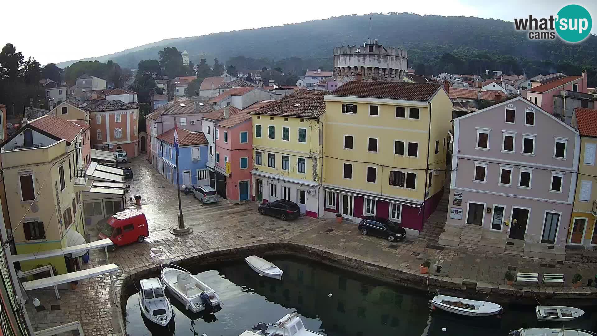 Veli Lošinj spletna kamera – trg