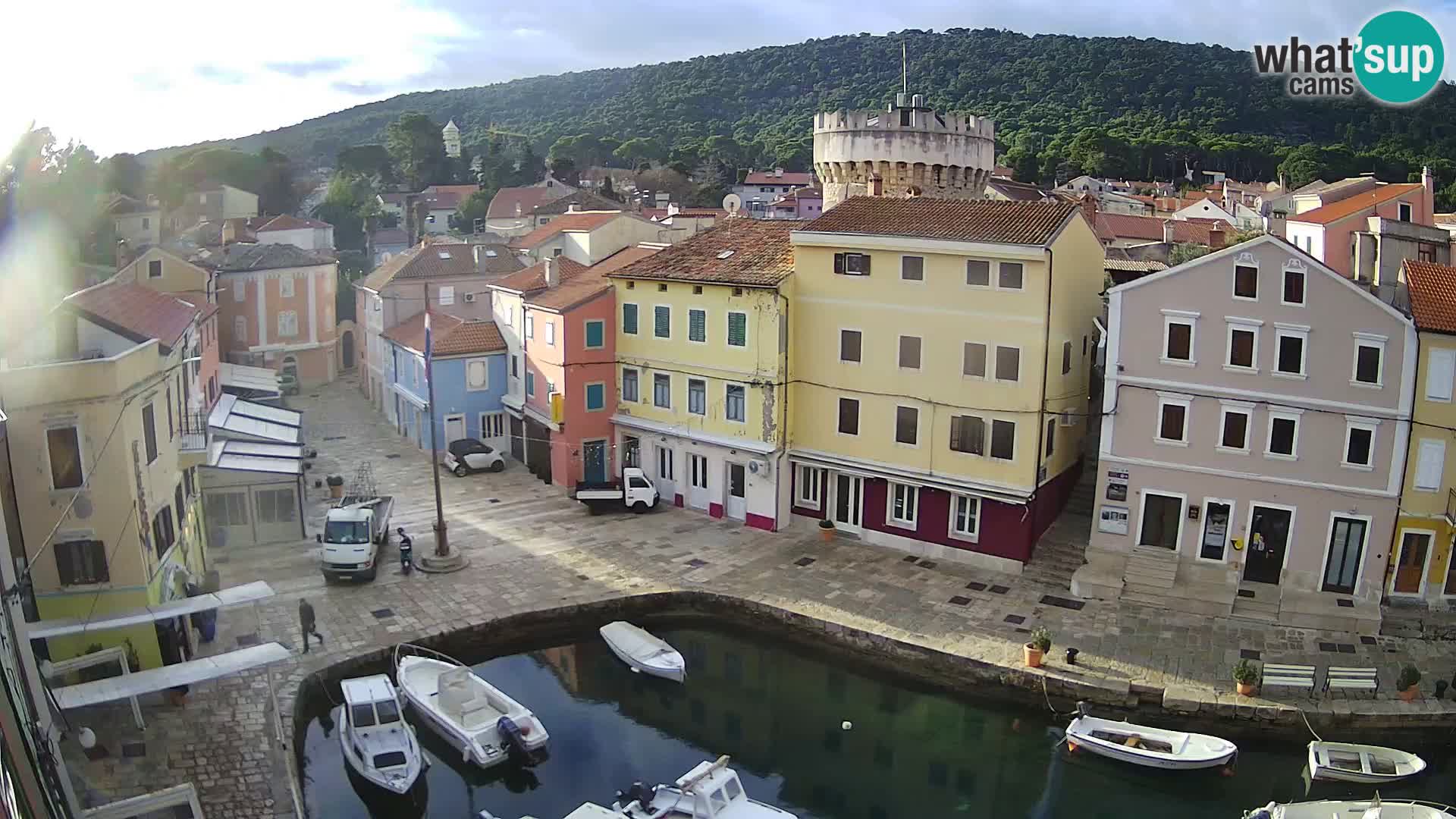 Veli Lošinj web kamera – trgič