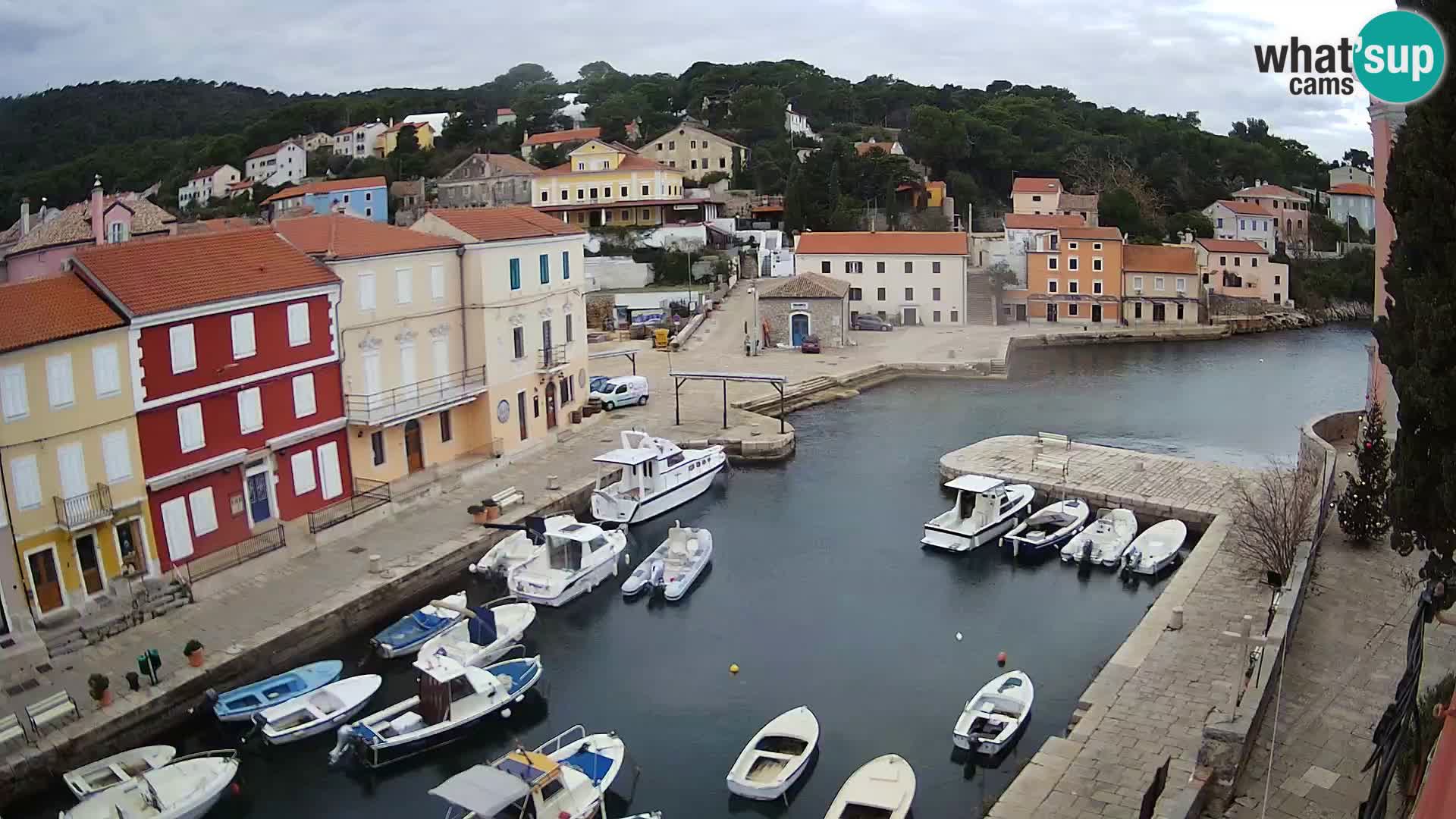 Veli Lošinj spletna kamera – trg