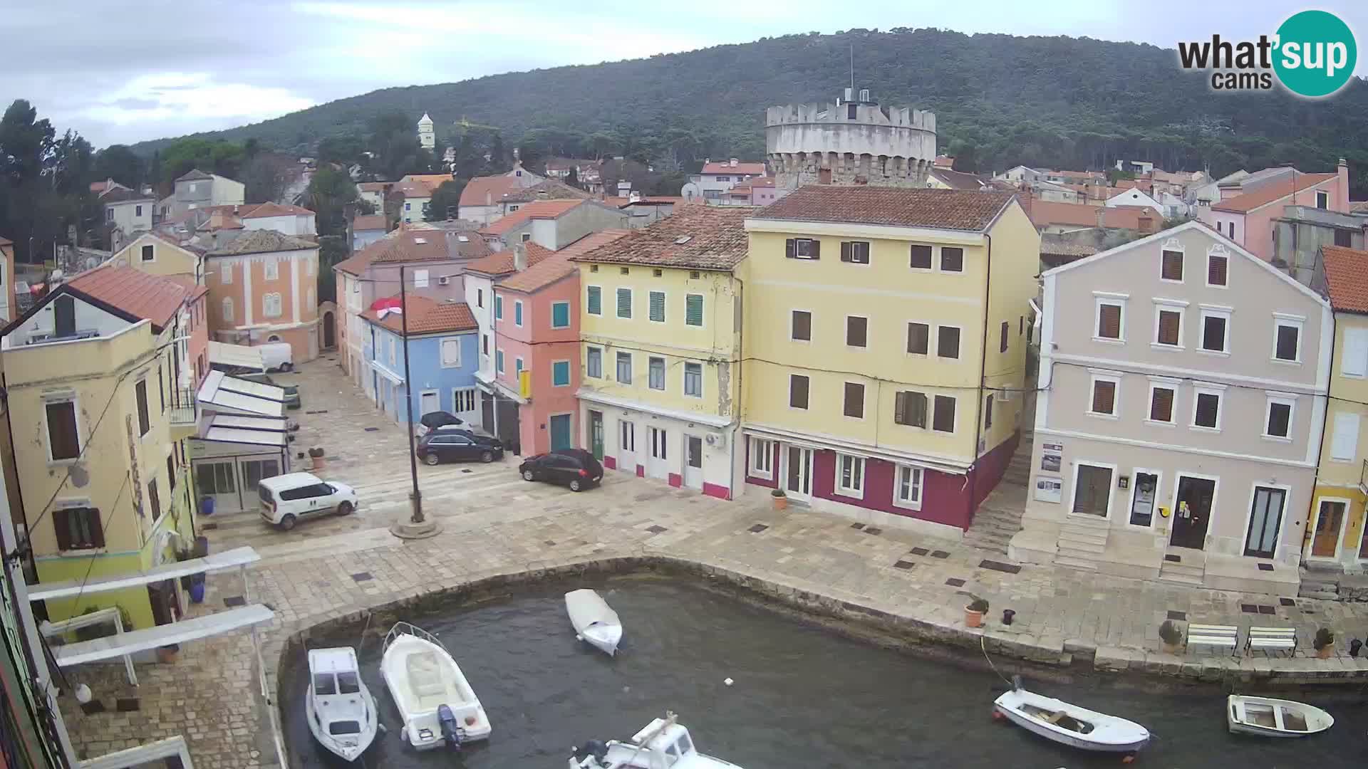 Veli Lošinj spletna kamera – trg