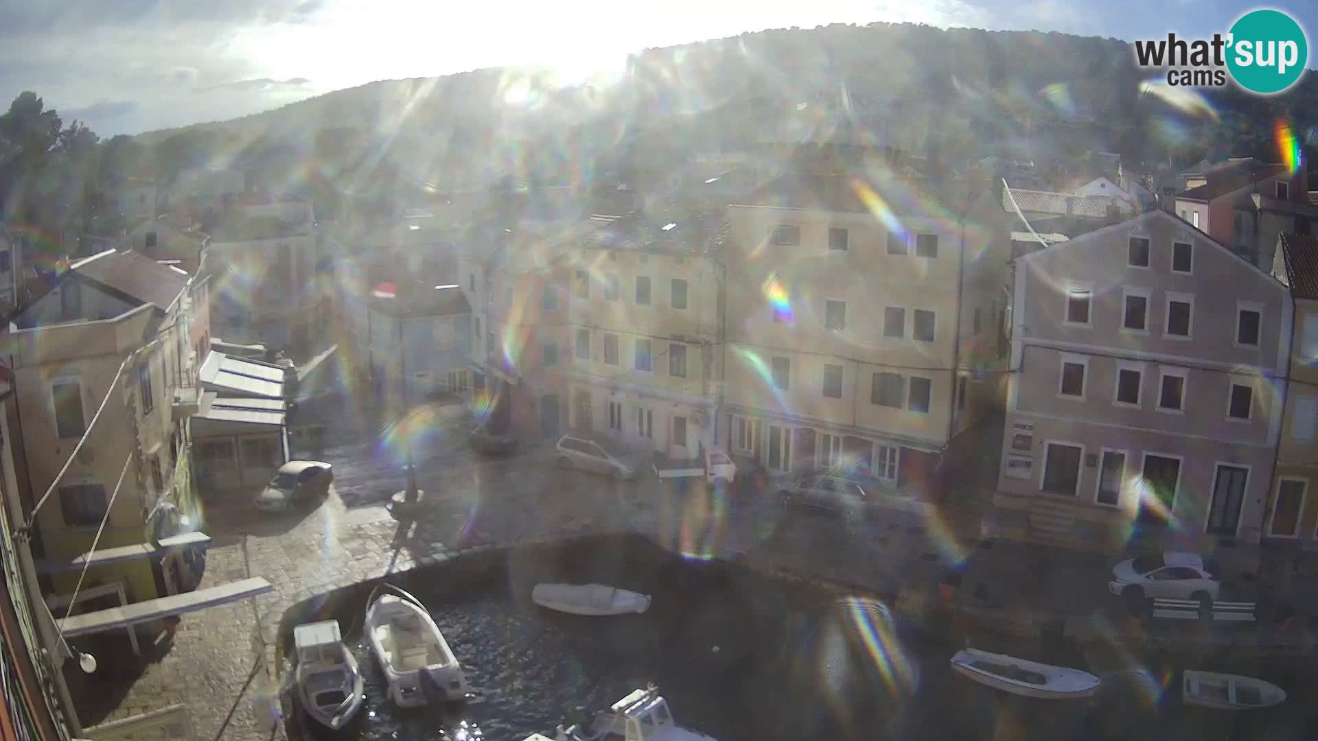 Veli Lošninj webcam – main square