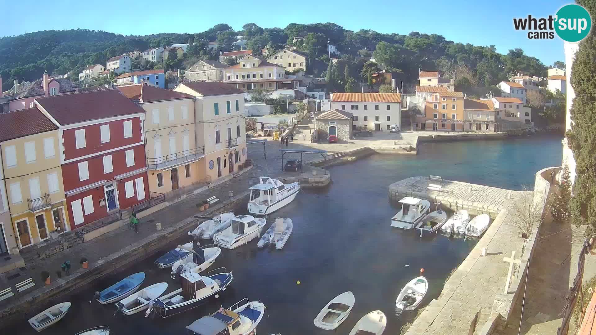 Veli Lošninj webcam – main square