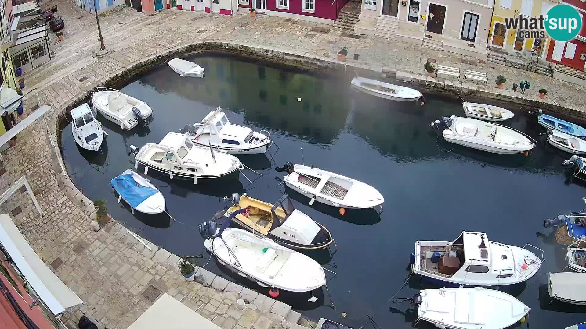 Veli Lošninj webcam – main square