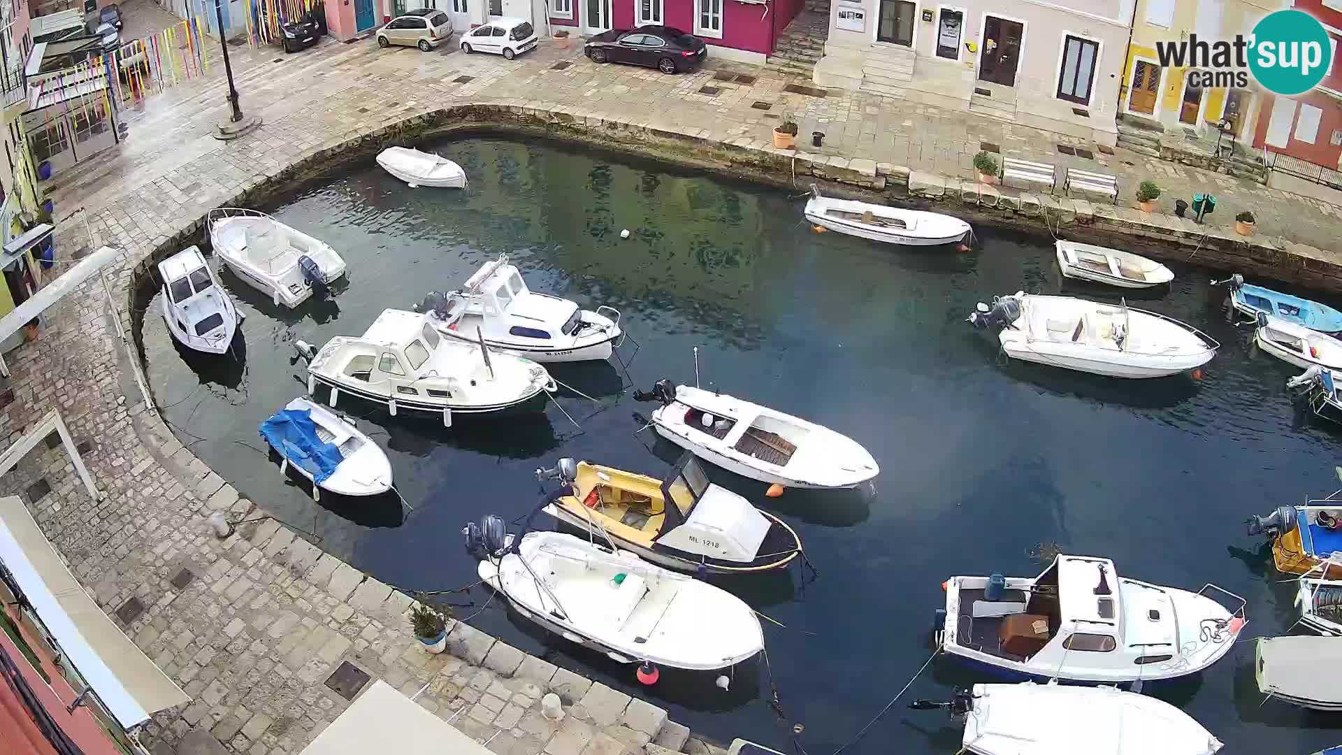 Veli Lošninj webcam – main square