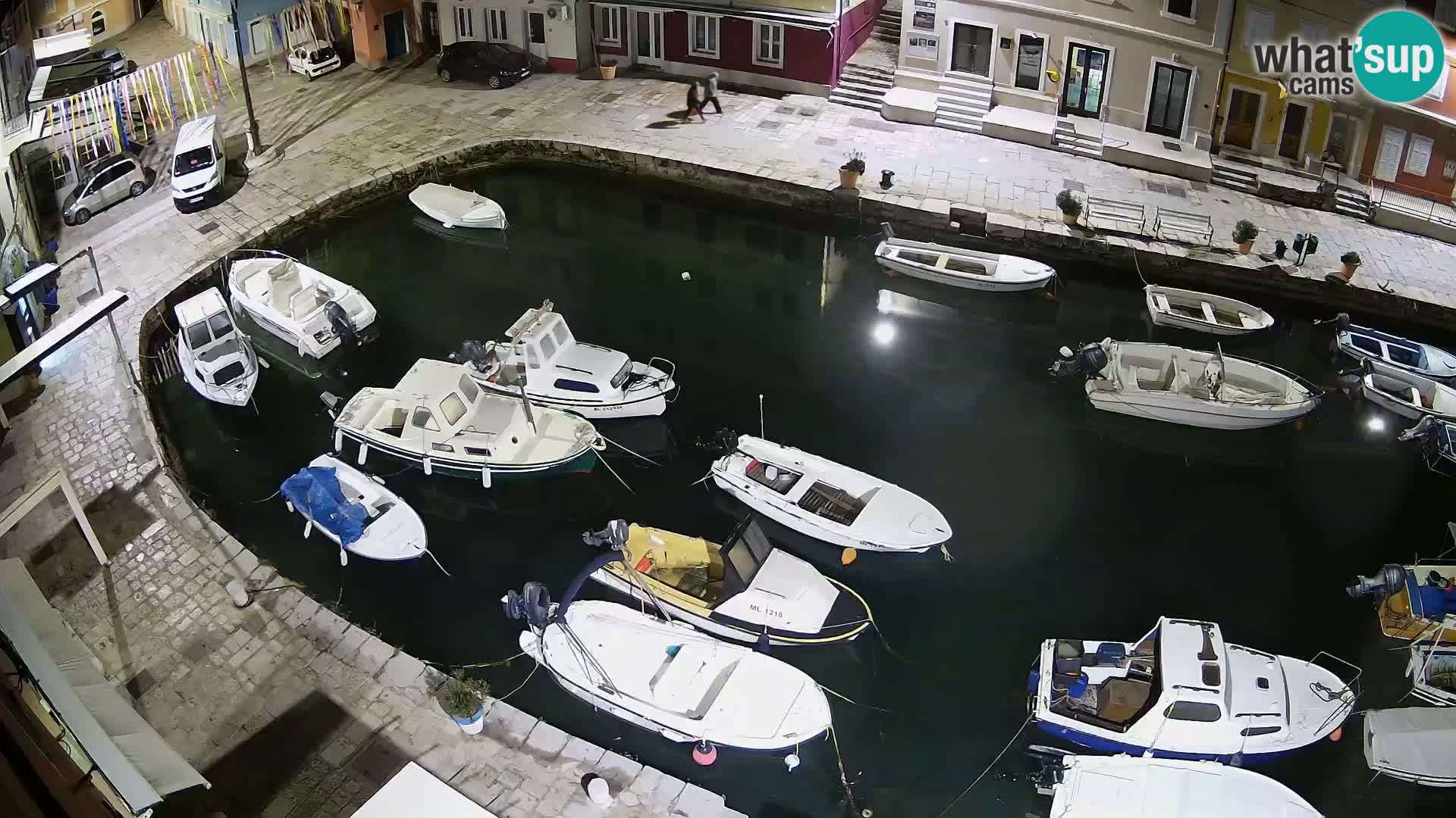 Veli Lošinj spletna kamera – trg