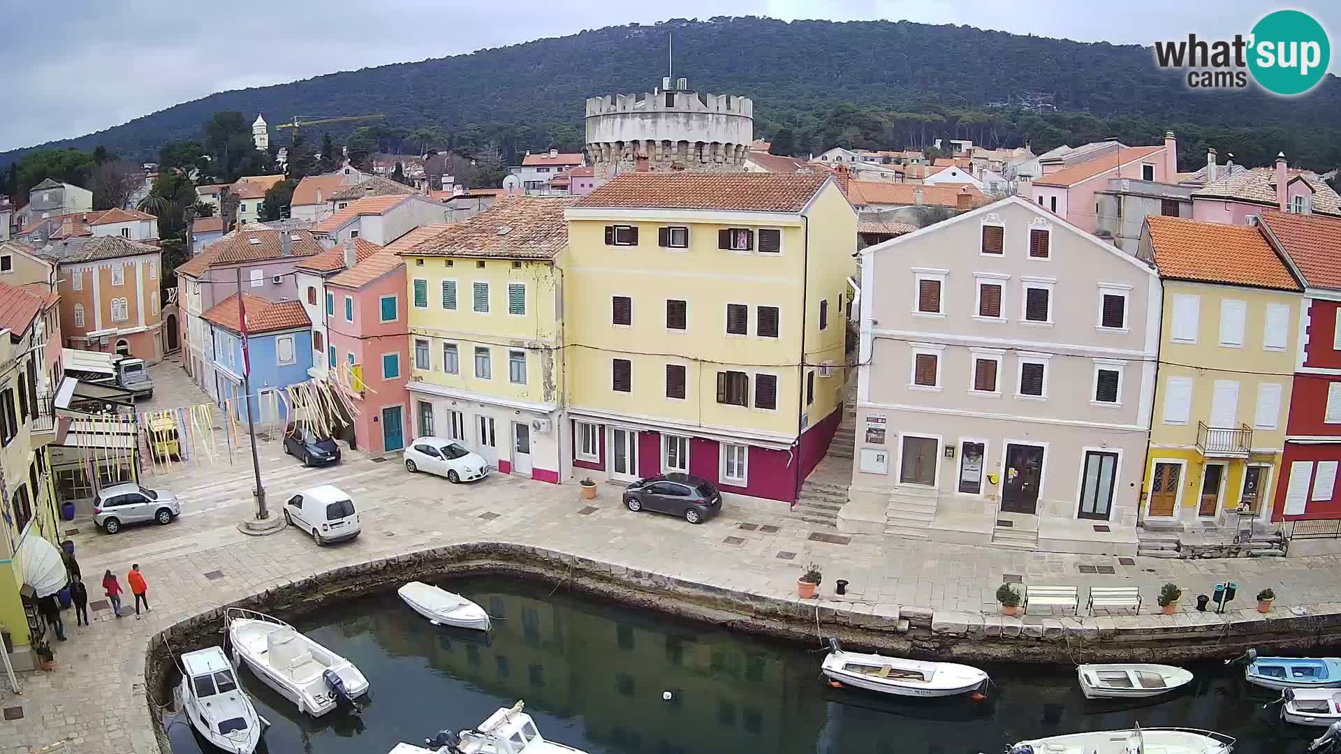 Veli Lošinj spletna kamera – trg