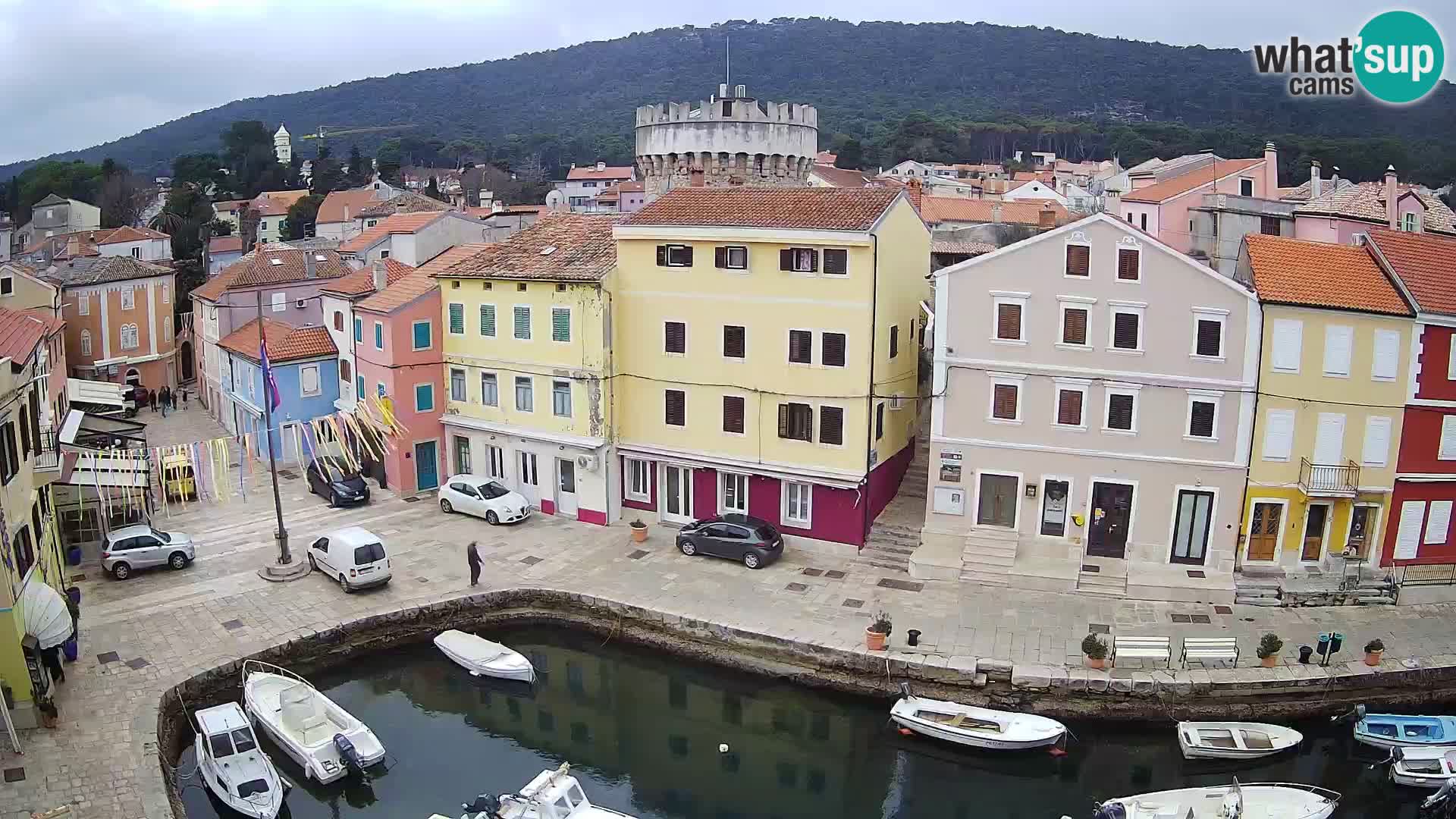 Veli Lošinj spletna kamera – trg