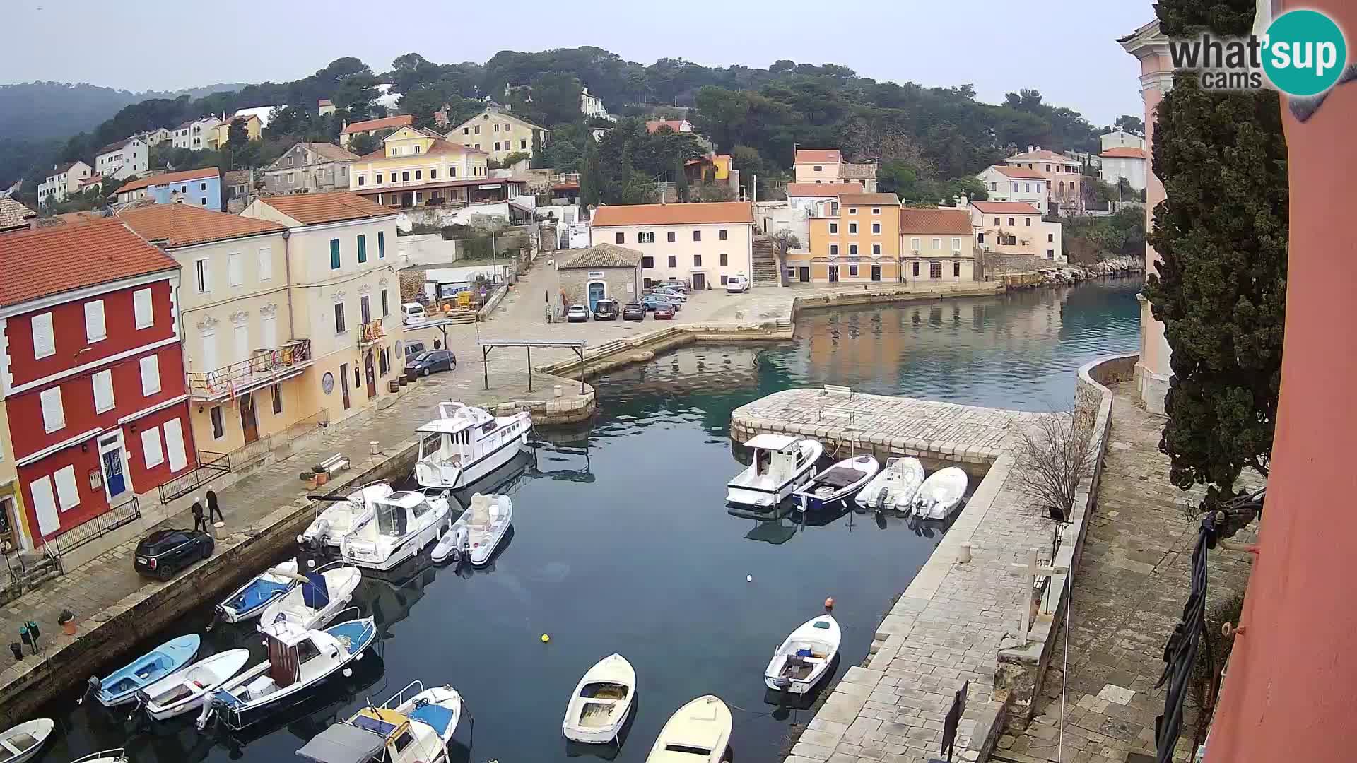 Veli Lošinj web kamera – trgič