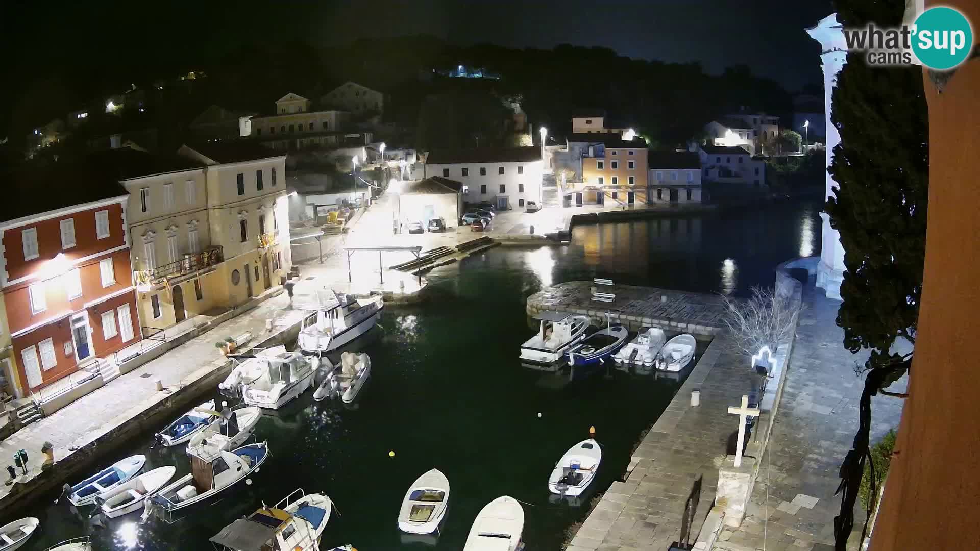 Veli Lošinj spletna kamera – trg