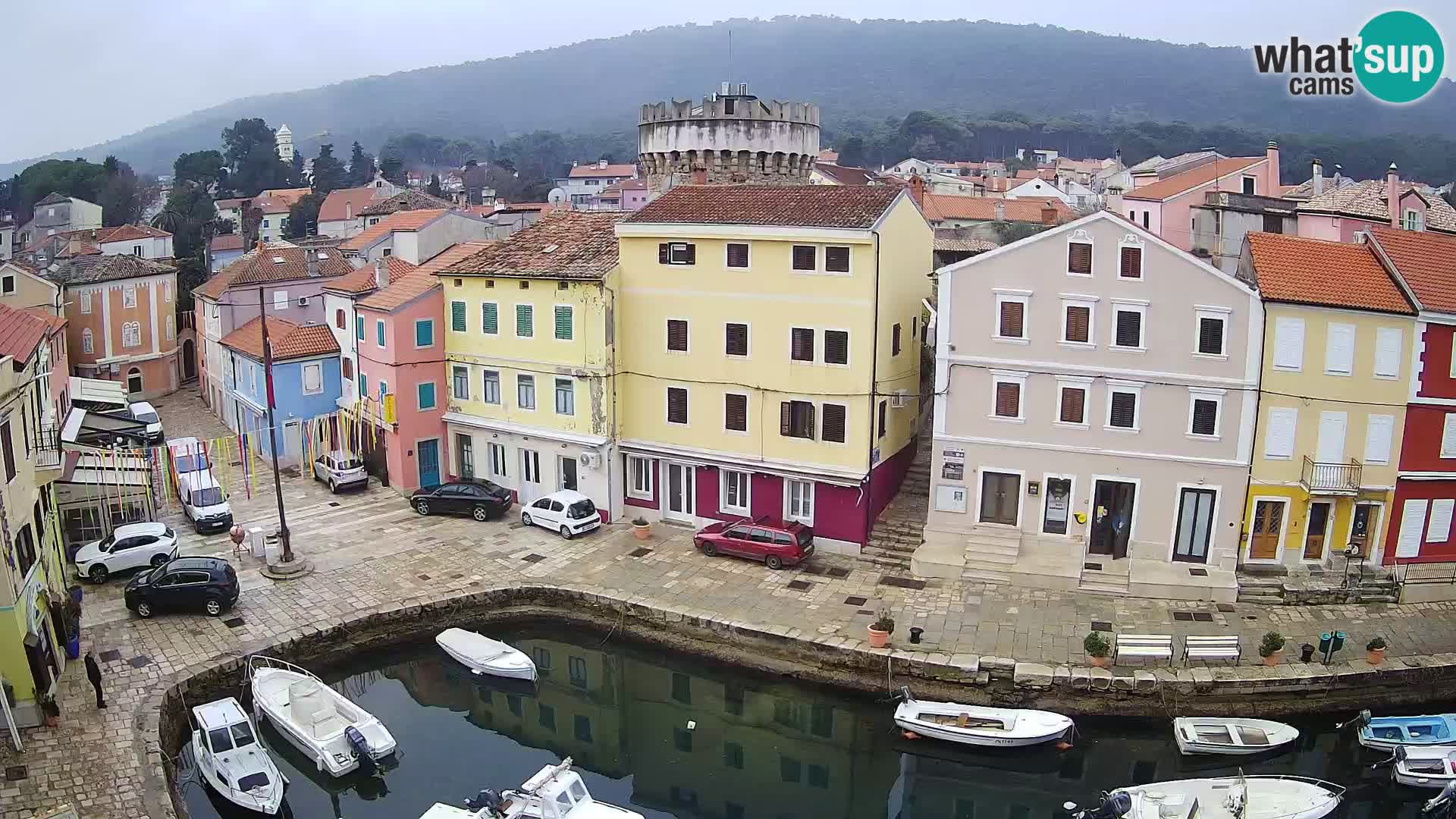 Veli Lošinj spletna kamera – trg