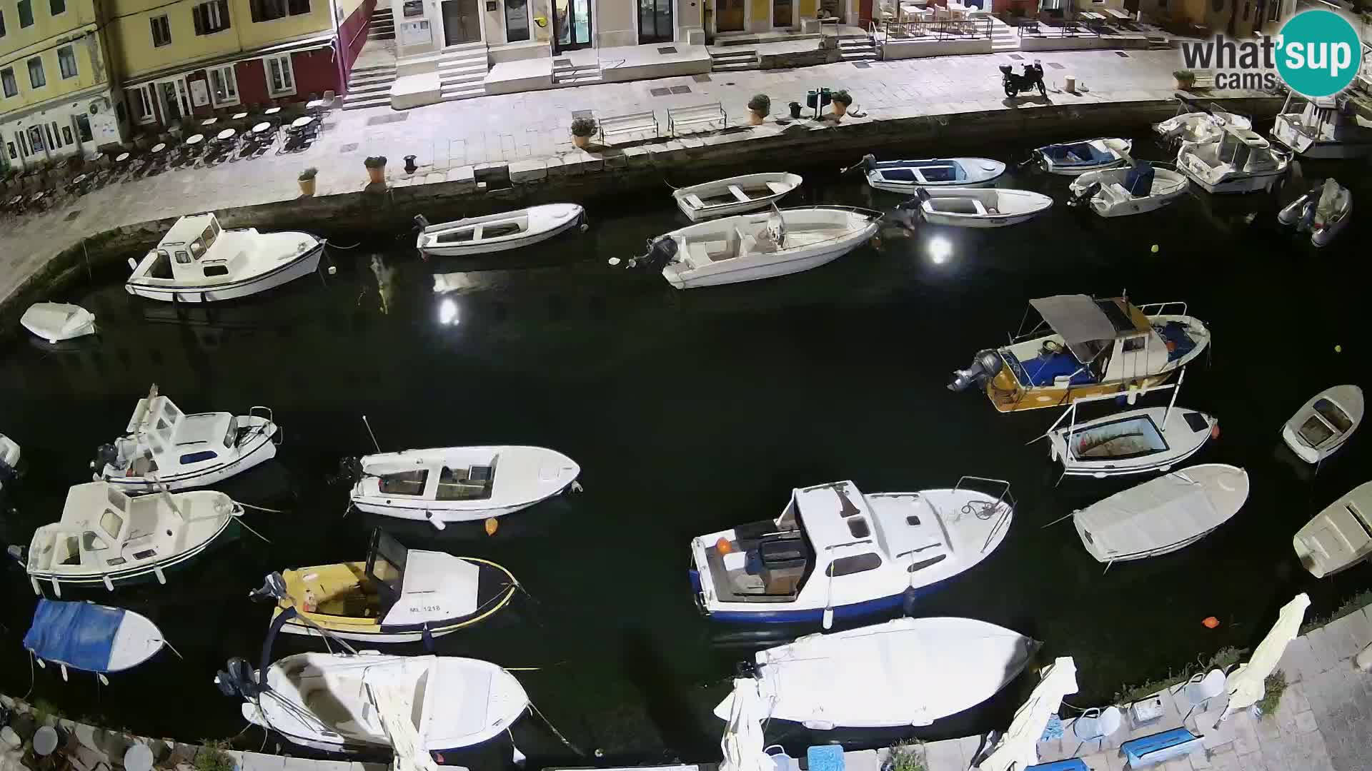 Veli Lošninj webcam – main square