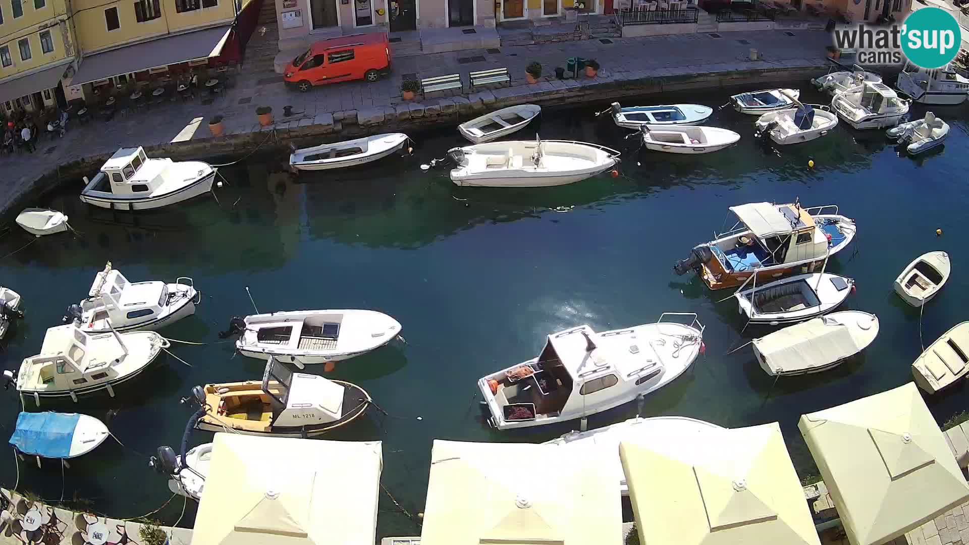 Veli Lošninj webcam – main square