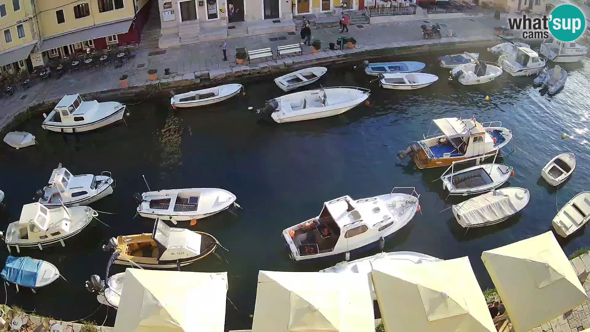 Veli Lošinj spletna kamera – trg