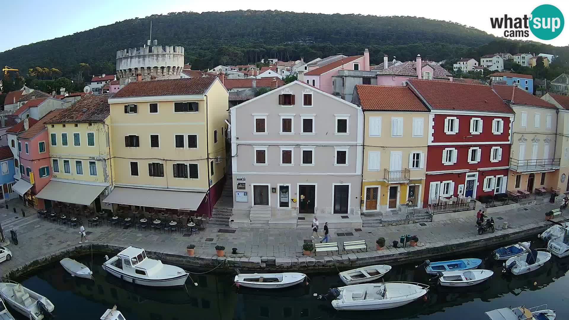 Veli Lošinj spletna kamera – trg