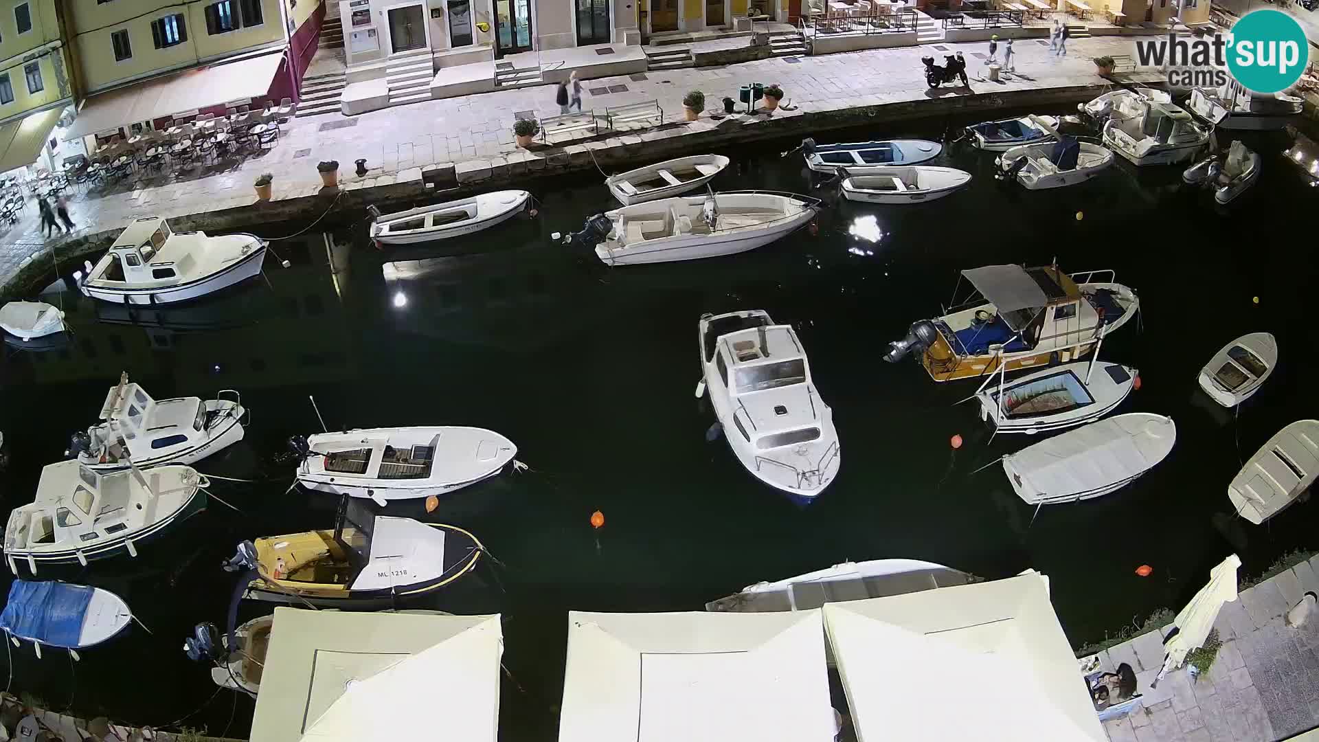 Veli Lošinj web kamera – trgič