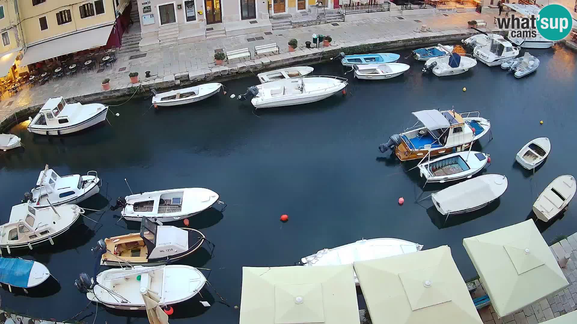 Veli Lošinj web kamera – trgič