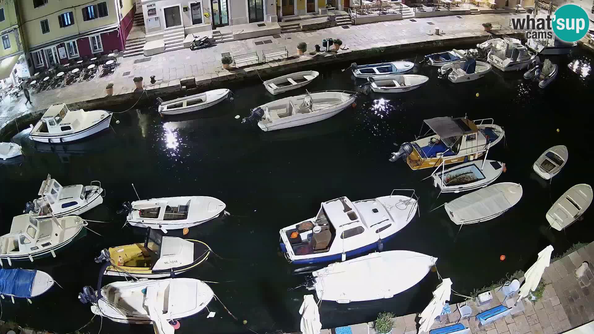 Veli Lošninj webcam – main square