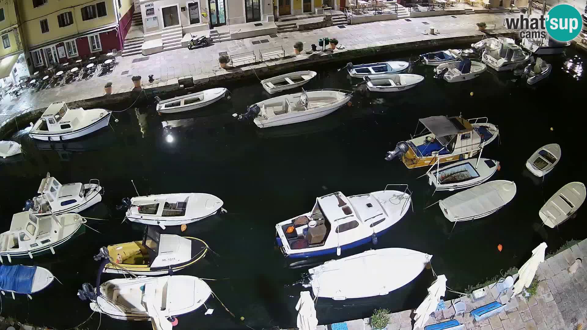 Veli Lošinj spletna kamera – trg