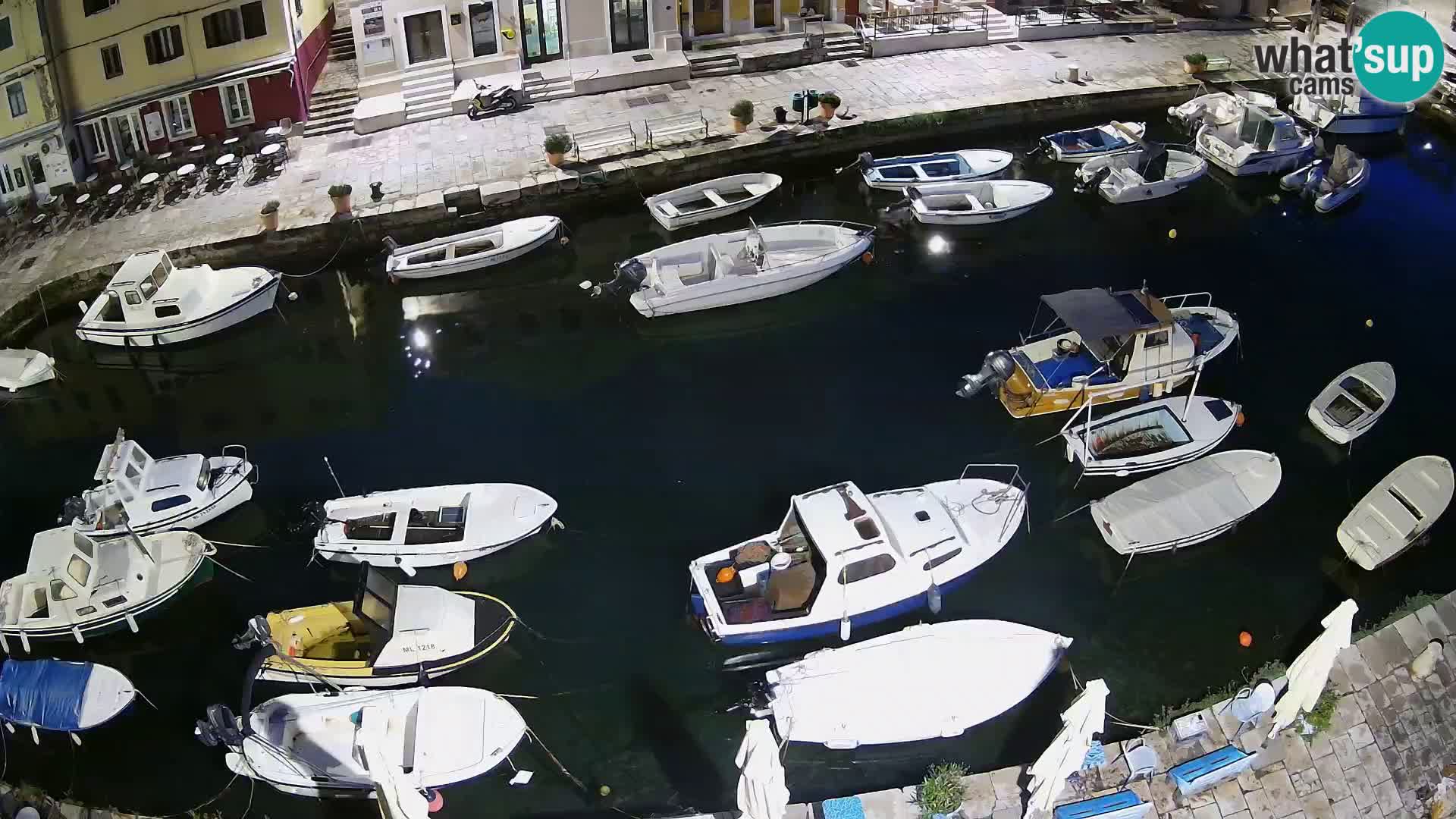 Veli Lošninj webcam – main square