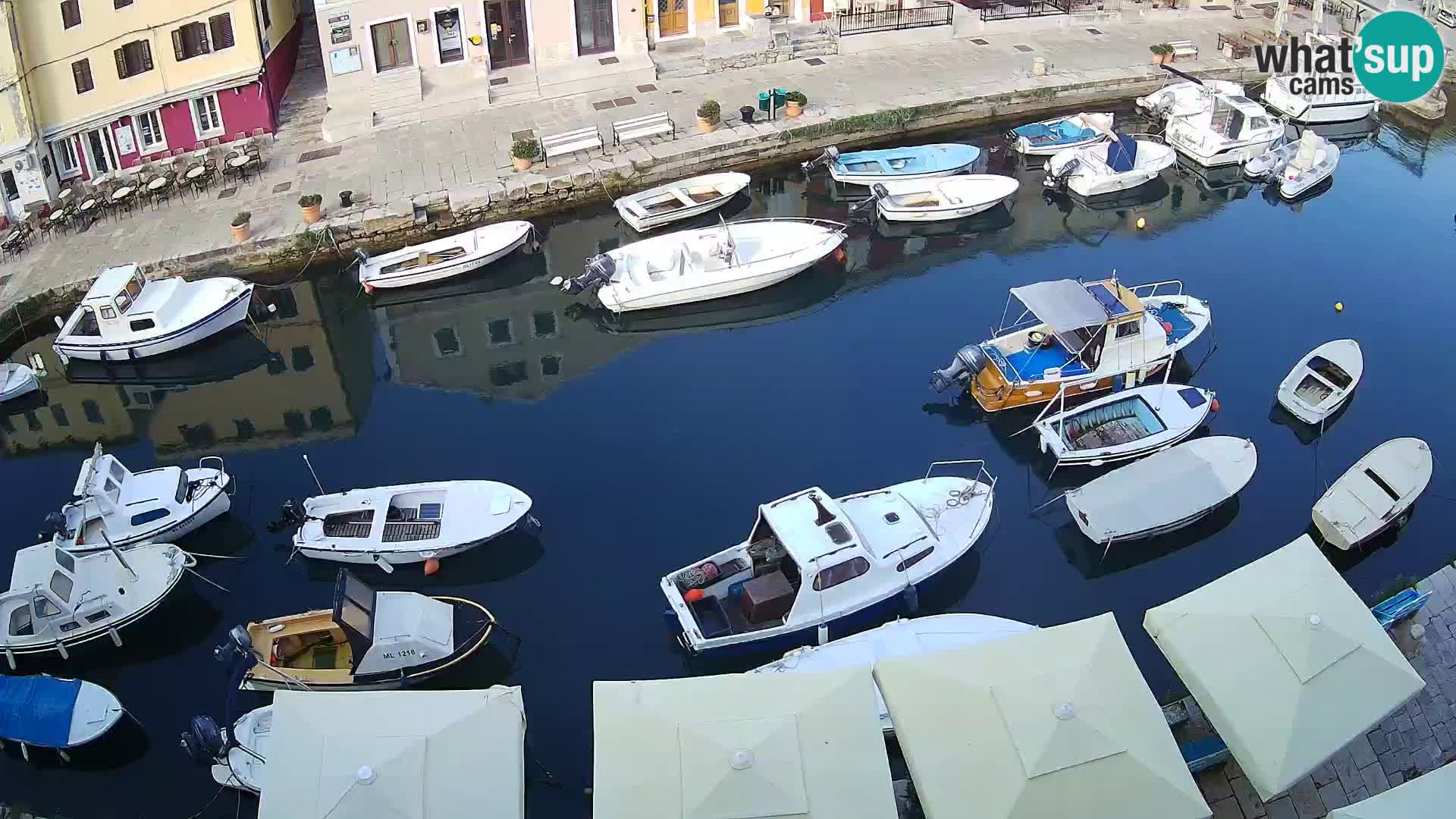 Veli Lošninj webcam – main square