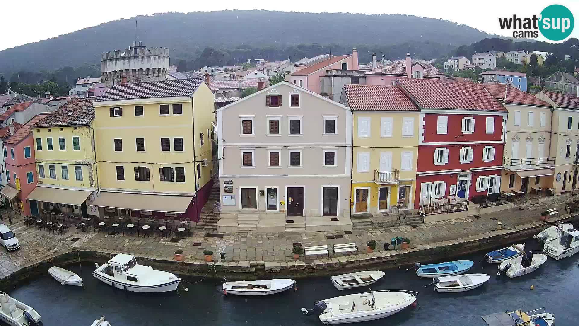 Veli Lošninj webcam – main square
