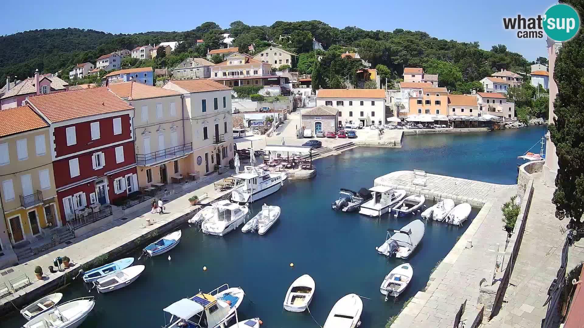 Veli Lošninj webcam – main square