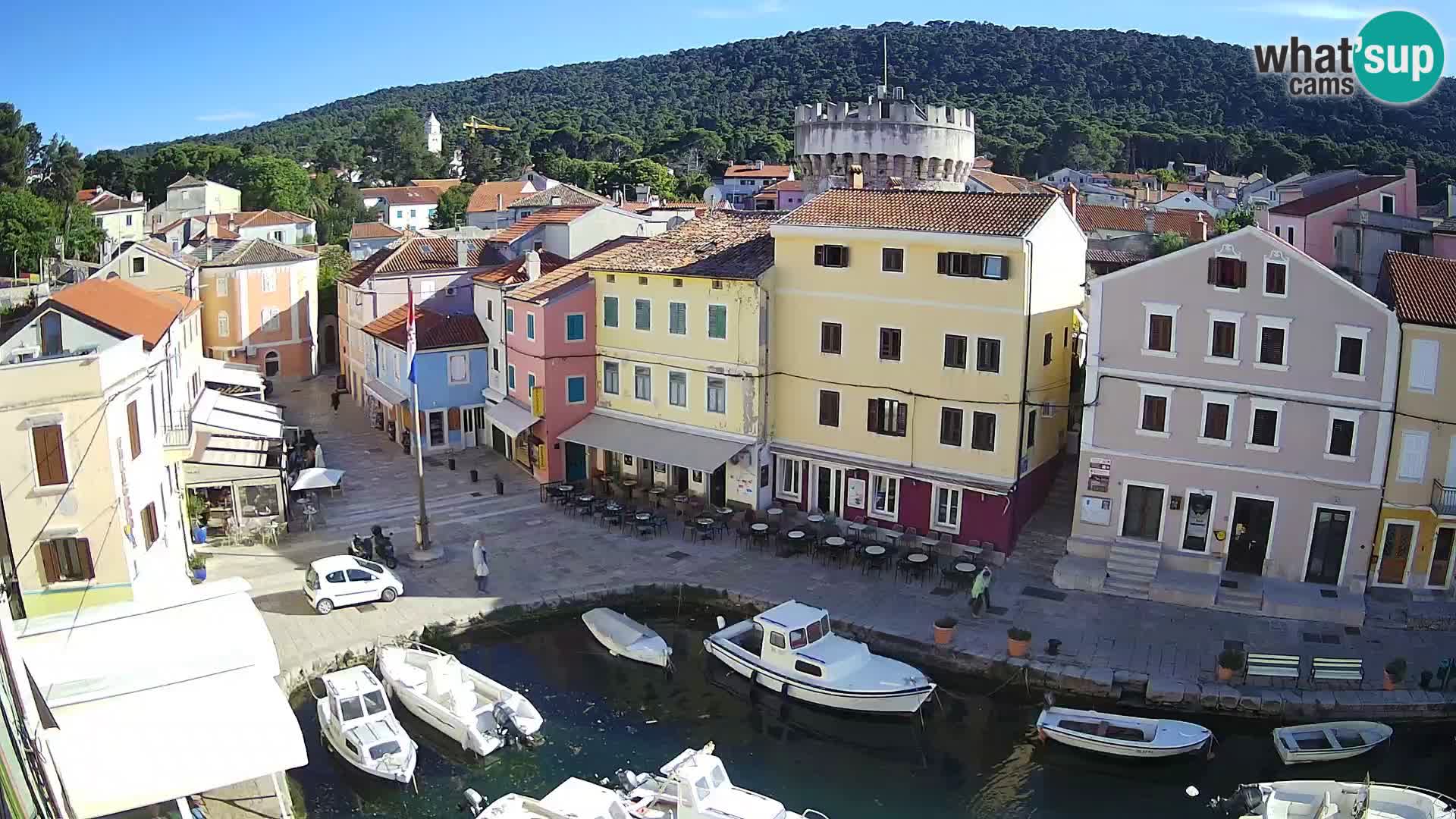 Veli Lošninj webcam – main square