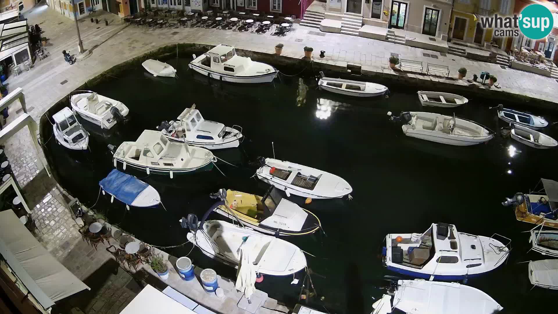 Veli Lošinj web kamera – trgič