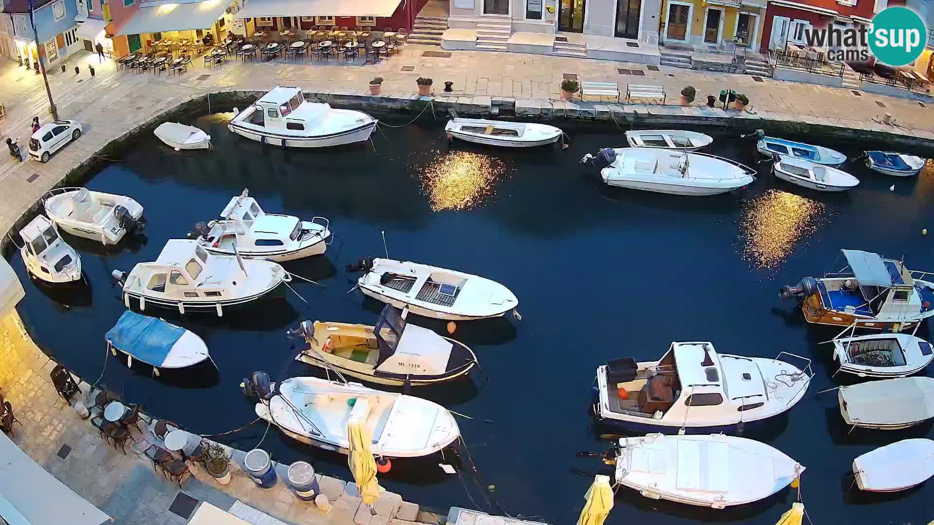Veli Lošinj web kamera – trgič