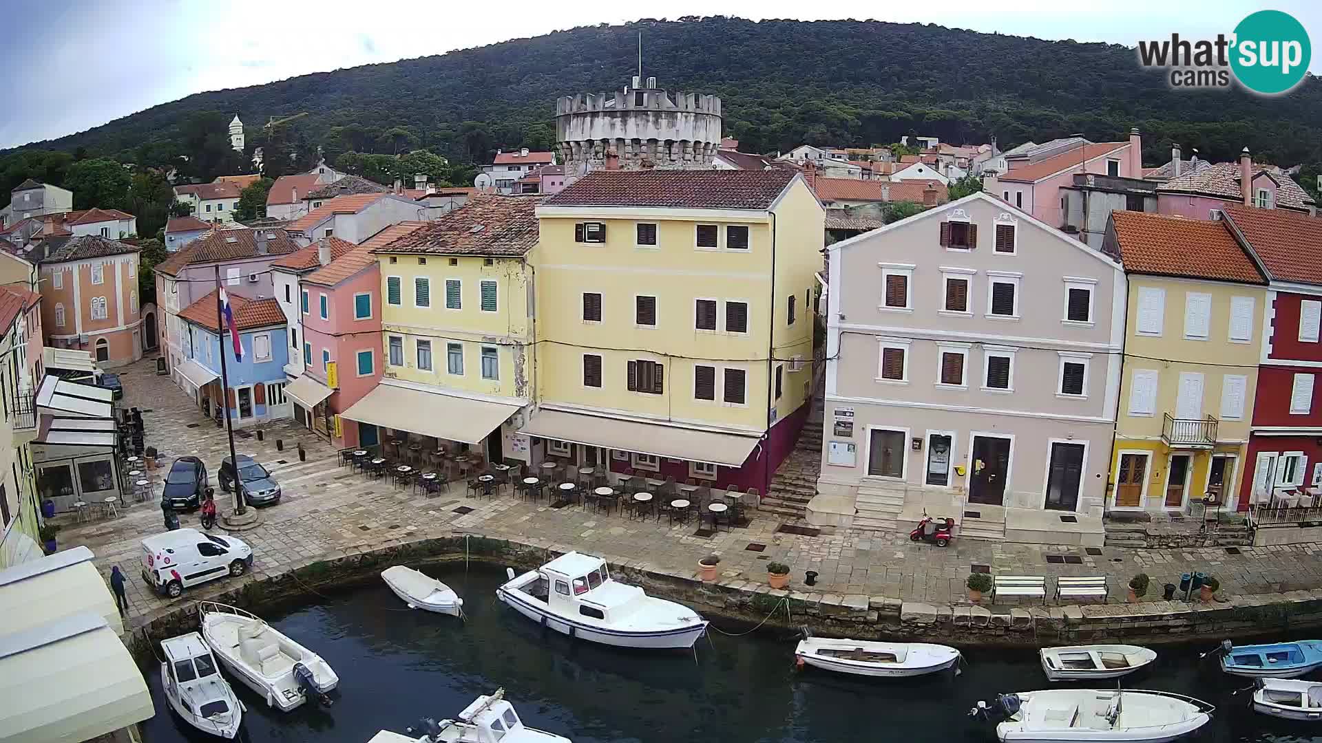 Veli Lošinj spletna kamera – trg