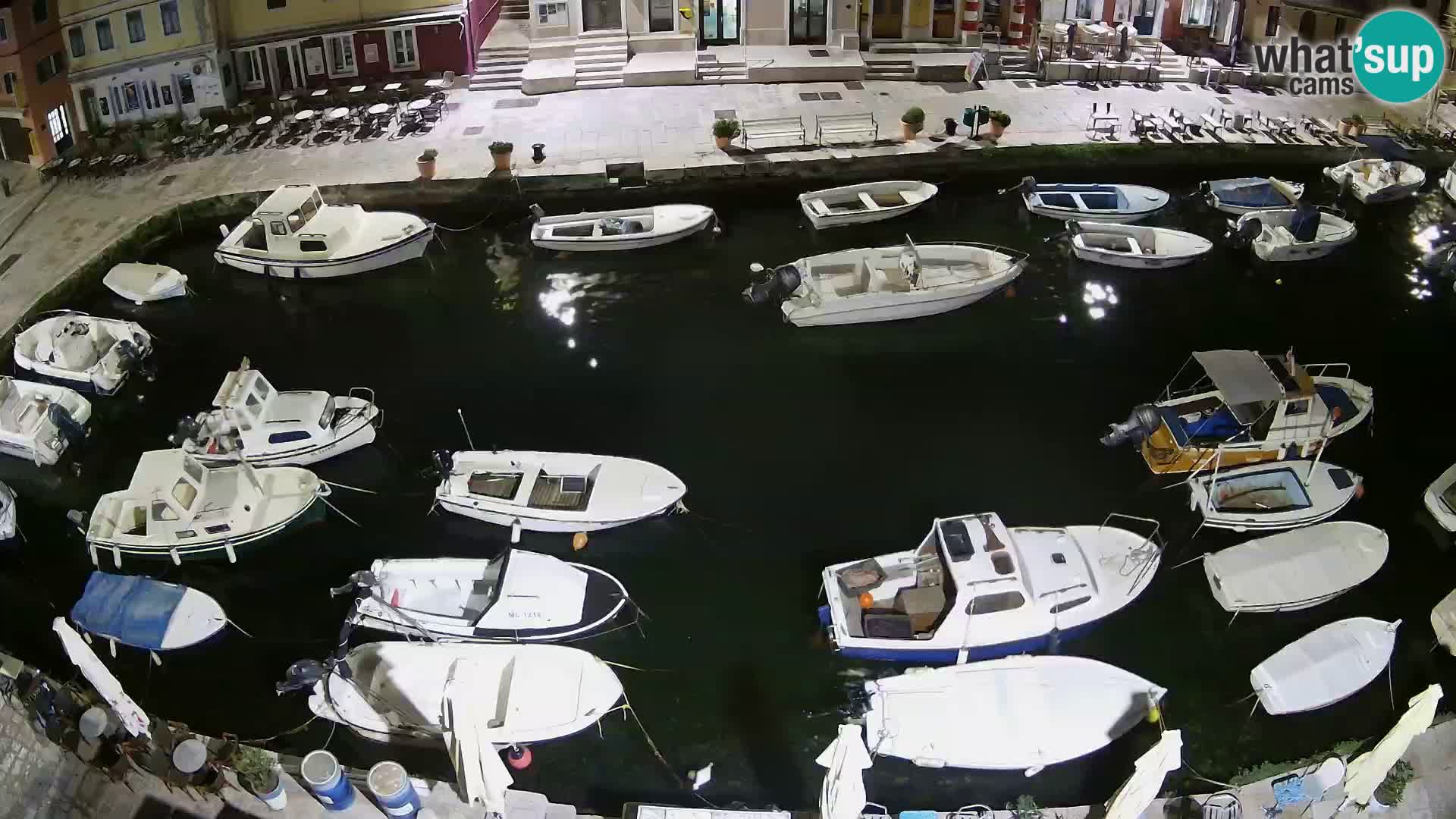 Veli Lošninj webcam – main square