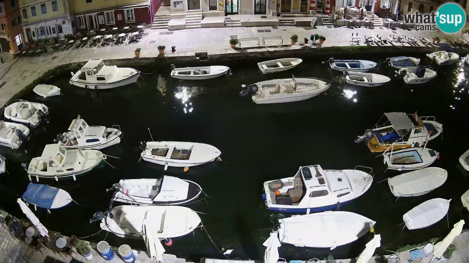 Veli Lošninj webcam – main square