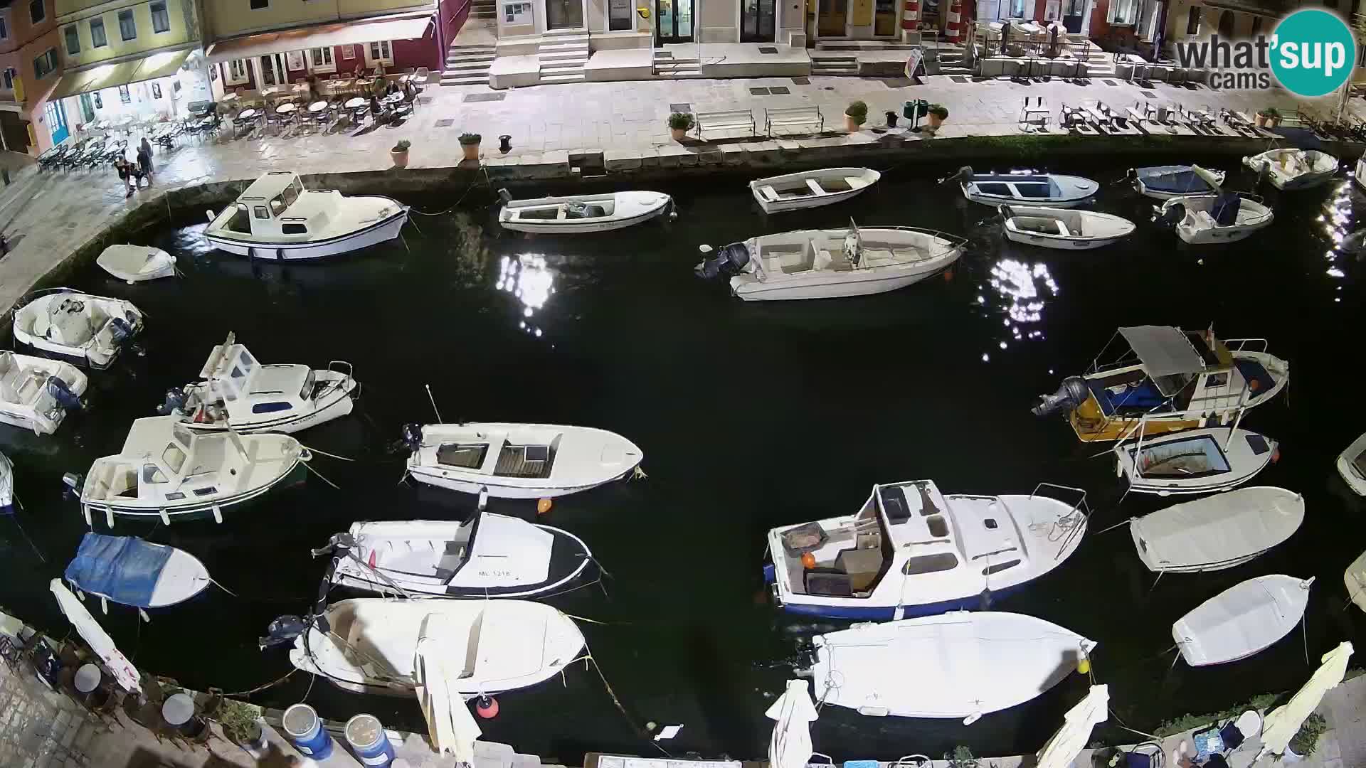 Veli Lošninj webcam – main square