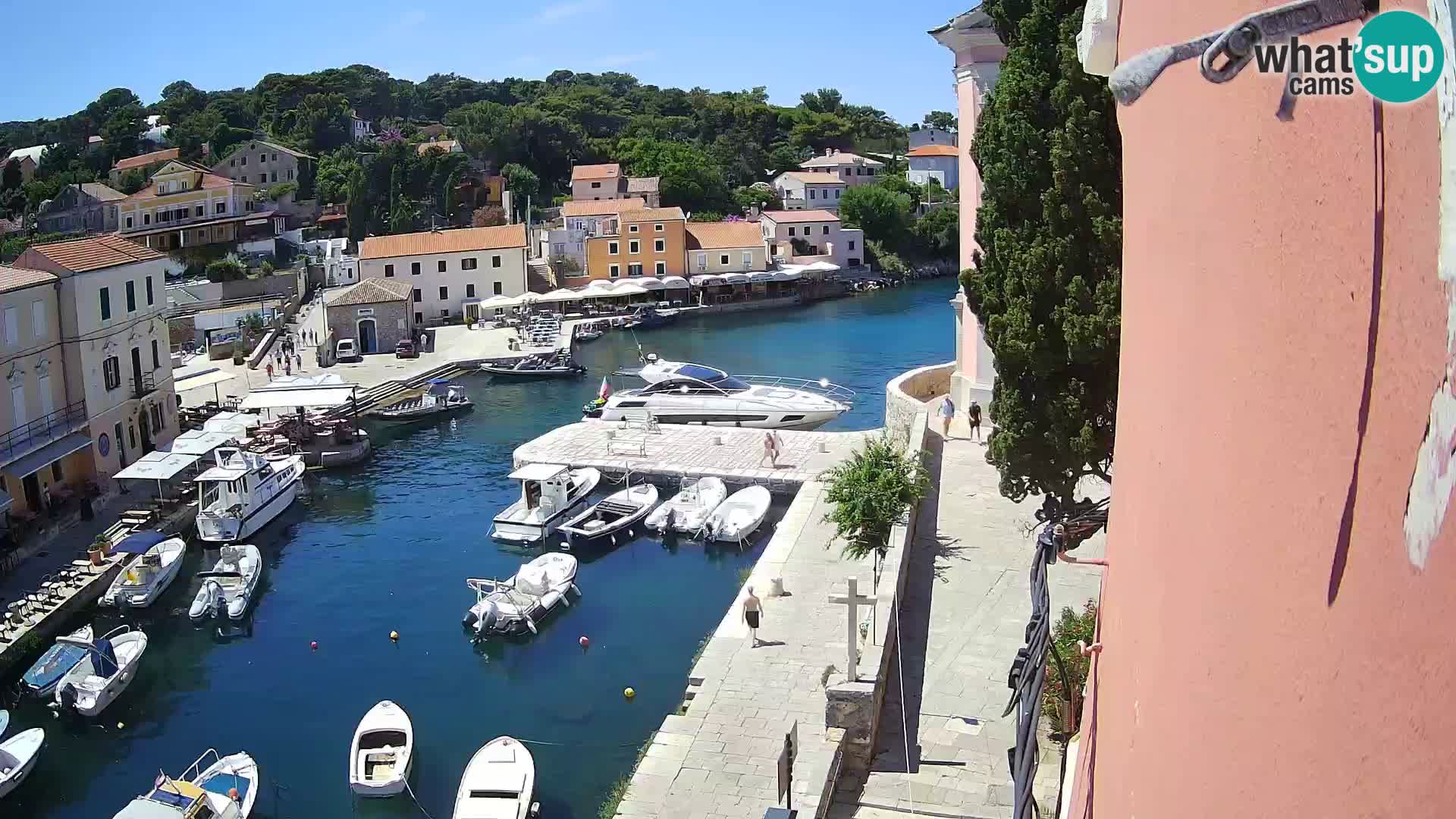 Veli Lošninj webcam – main square