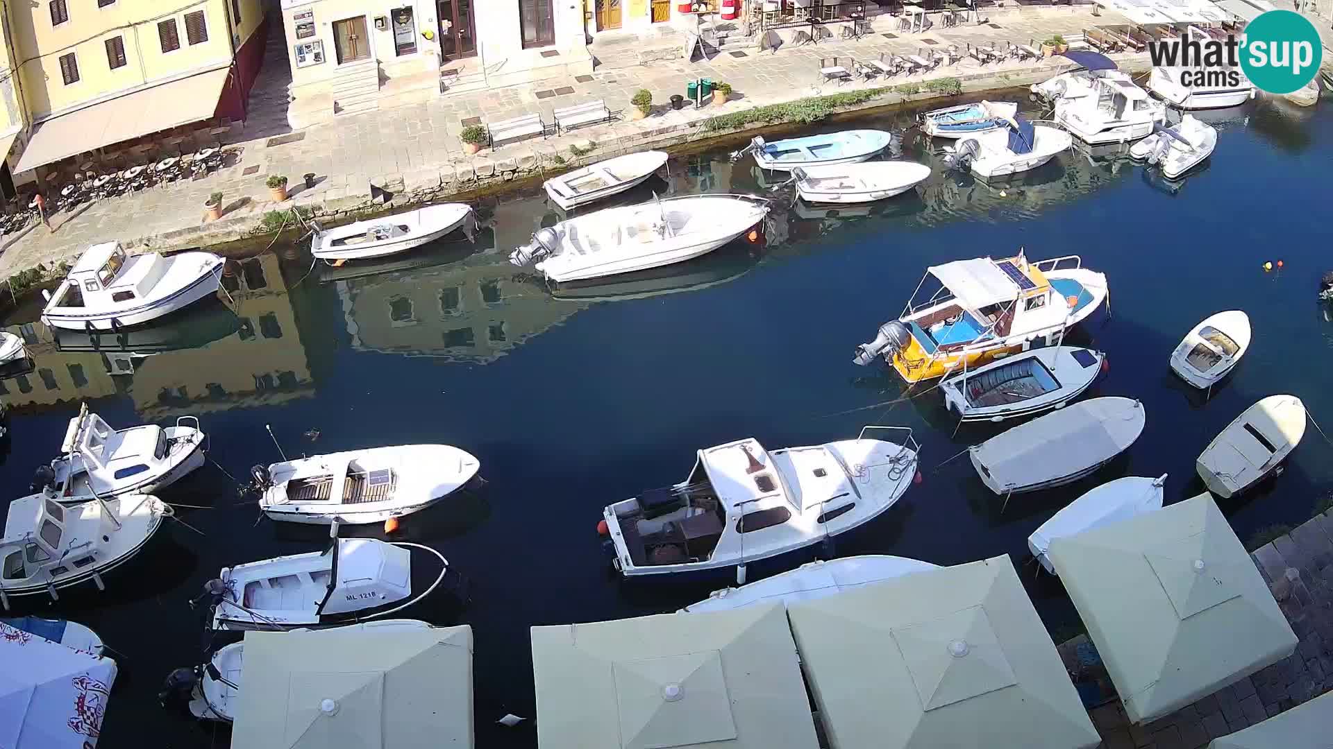 Veli Lošninj webcam – main square