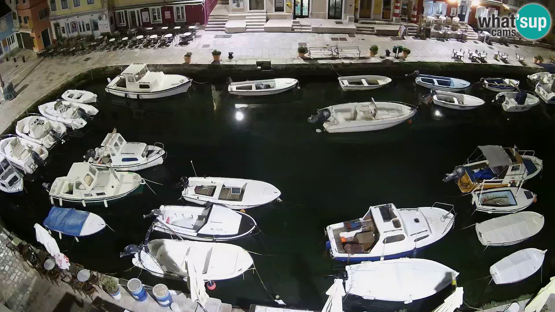 Veli Lošninj webcam – main square
