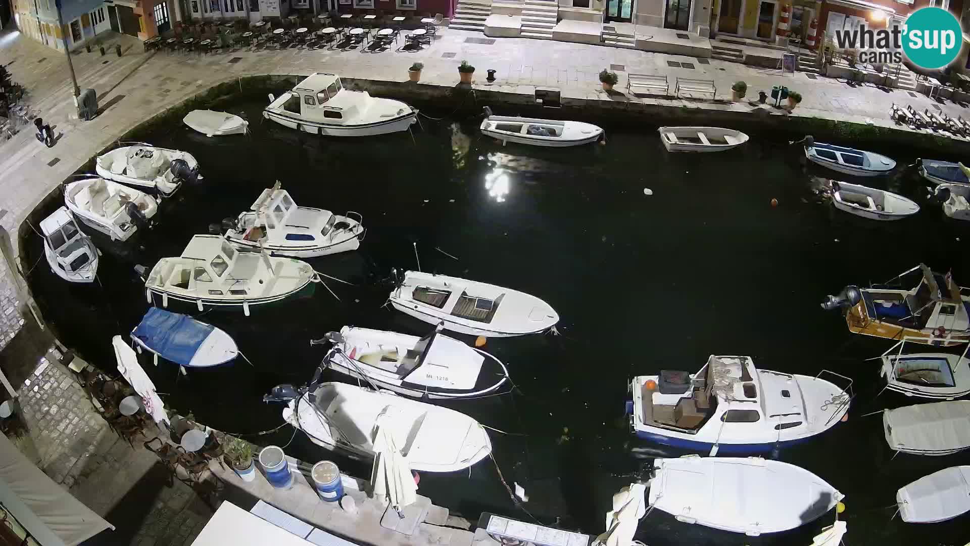 Veli Lošninj webcam – main square