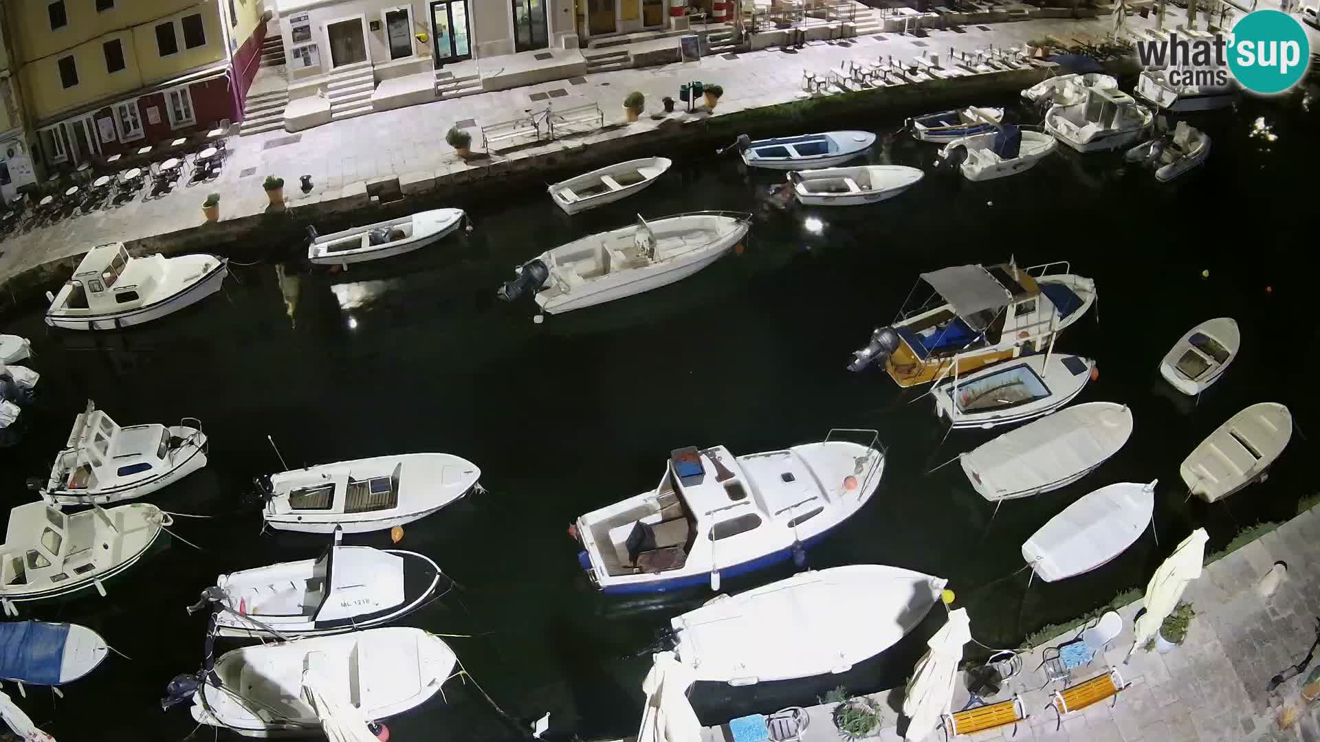 Veli Lošninj webcam – main square