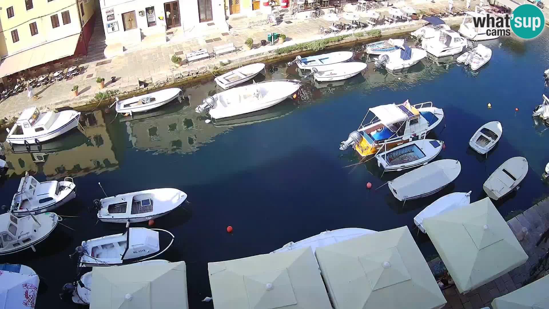 Veli Lošninj webcam – main square