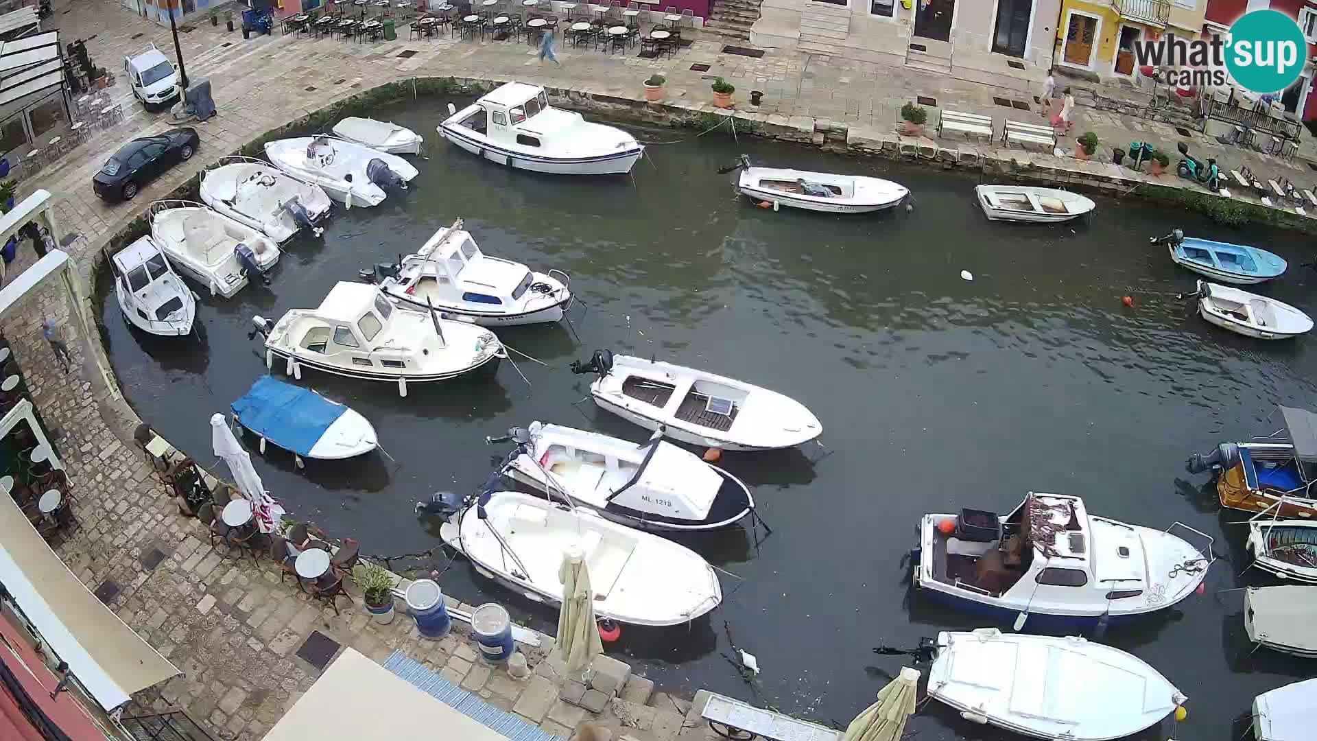 Veli Lošninj webcam – main square