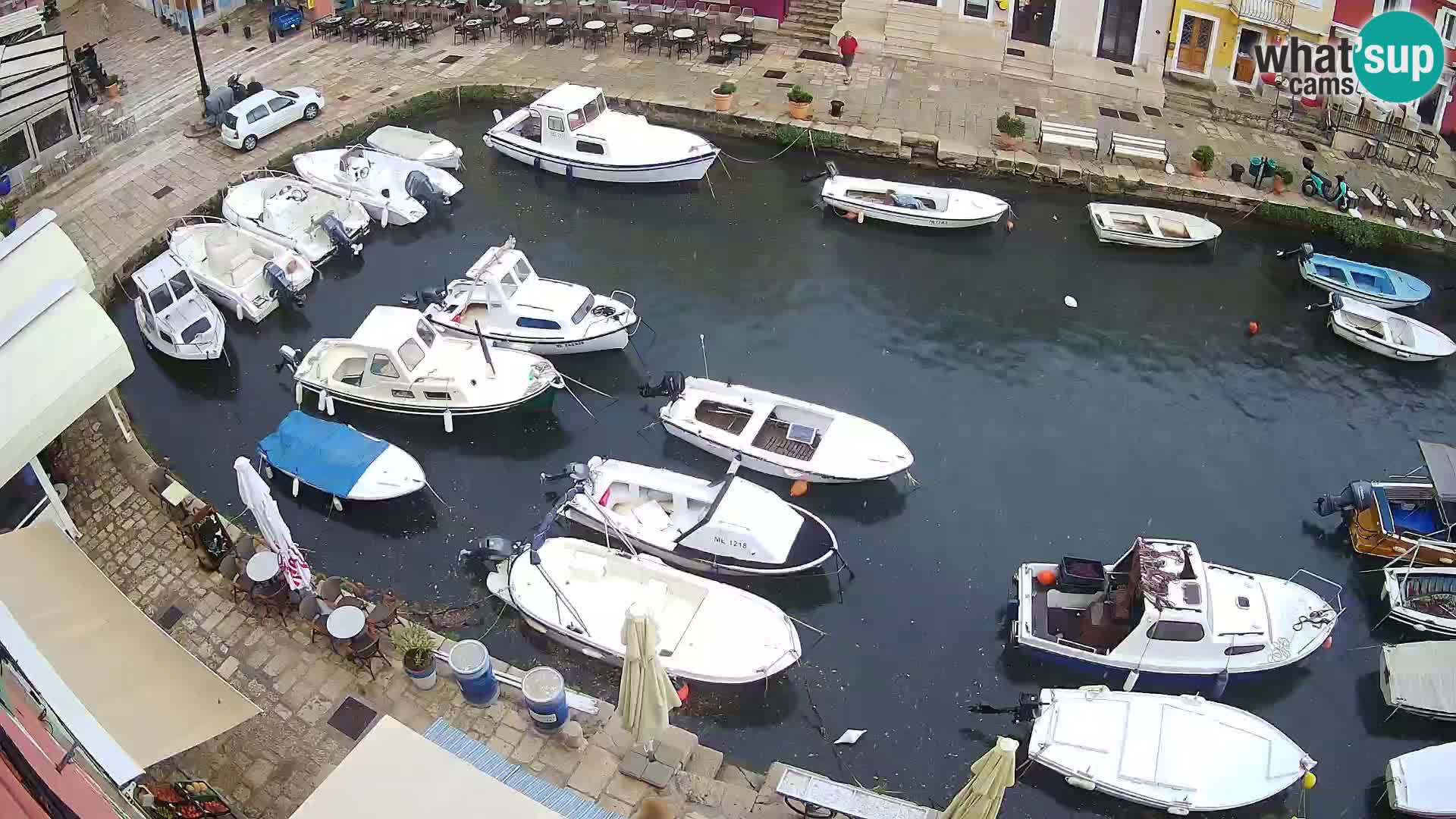Veli Lošninj webcam – main square