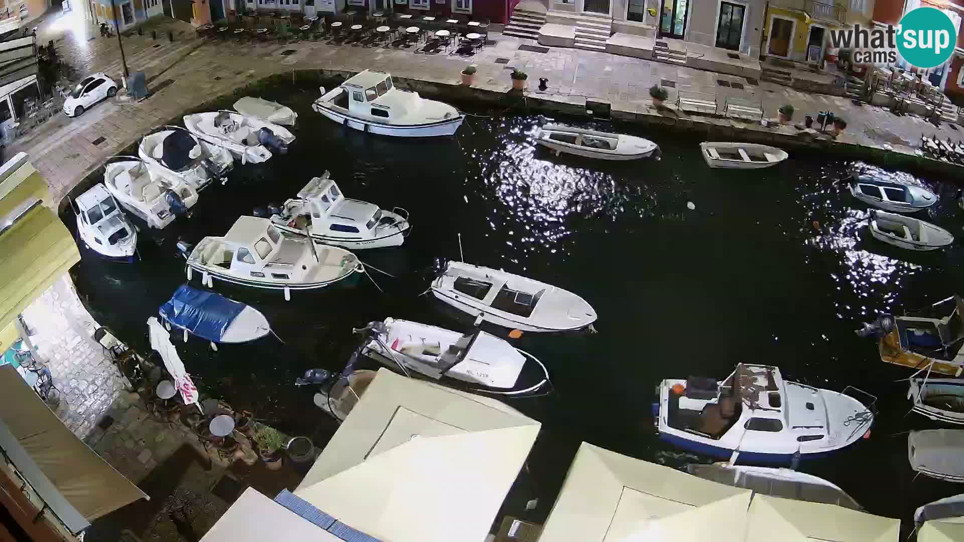 Veli Lošinj spletna kamera – trg