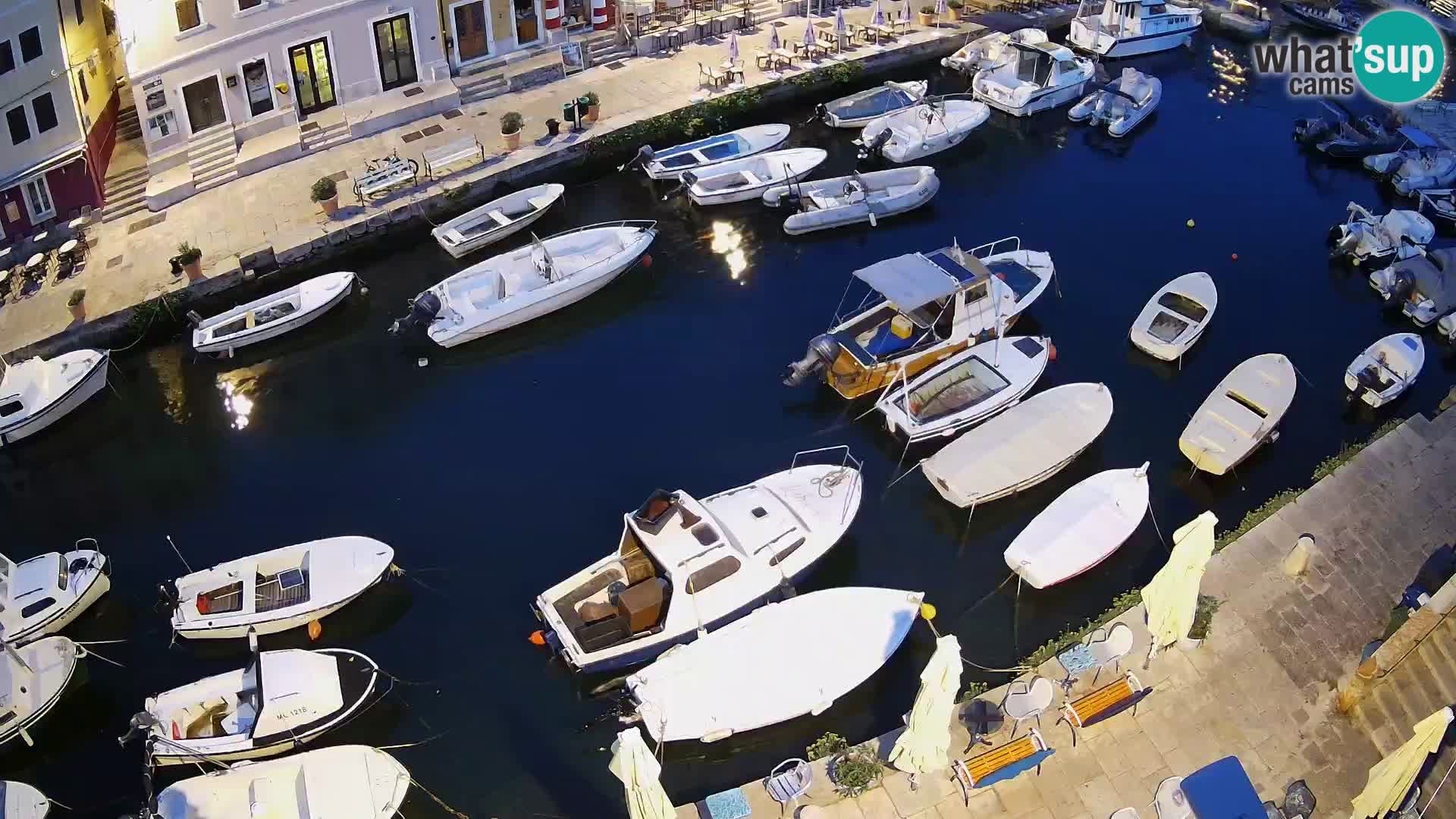 Veli Lošinj web kamera – trgič