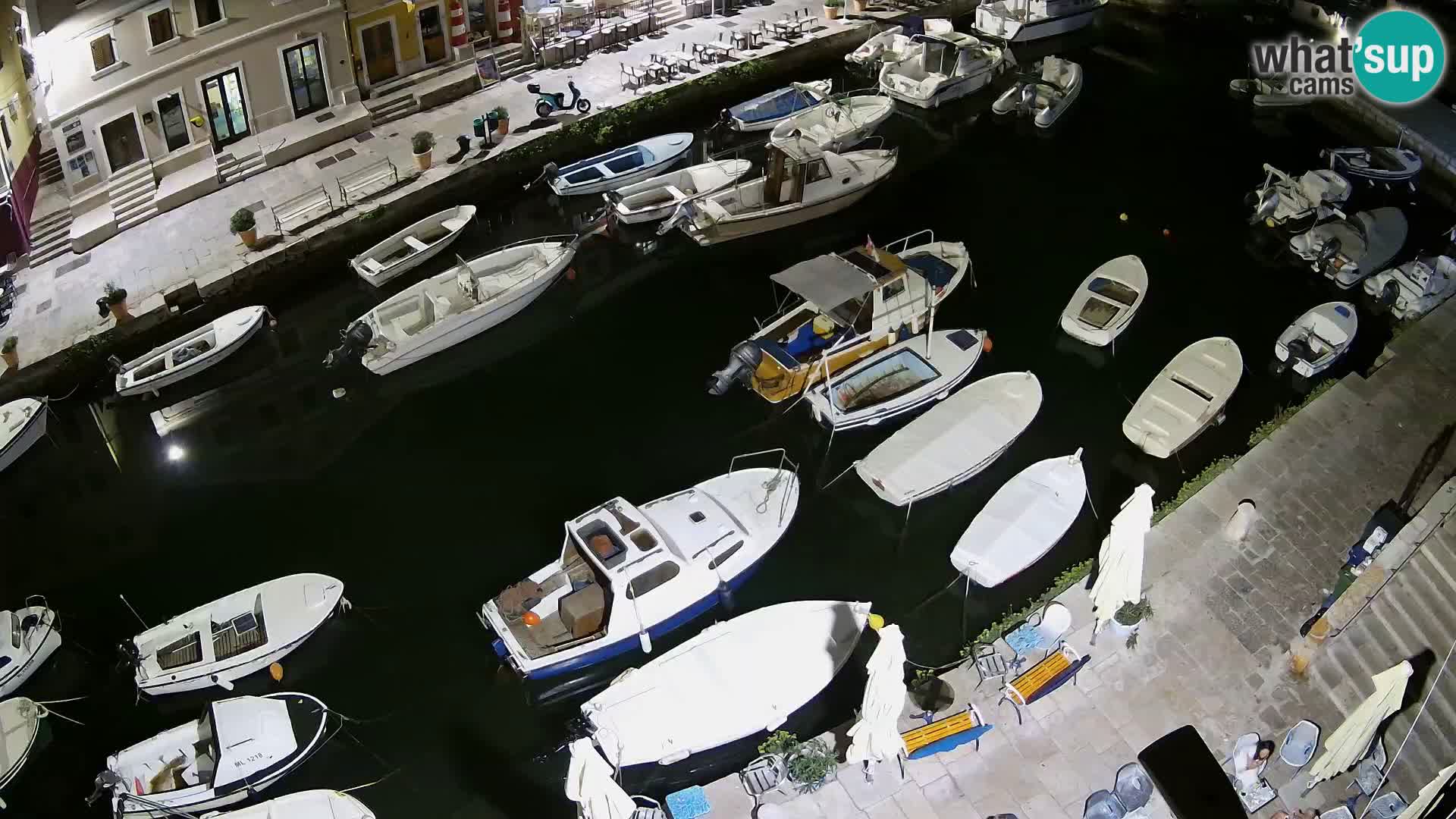 Veli Lošinj spletna kamera – trg