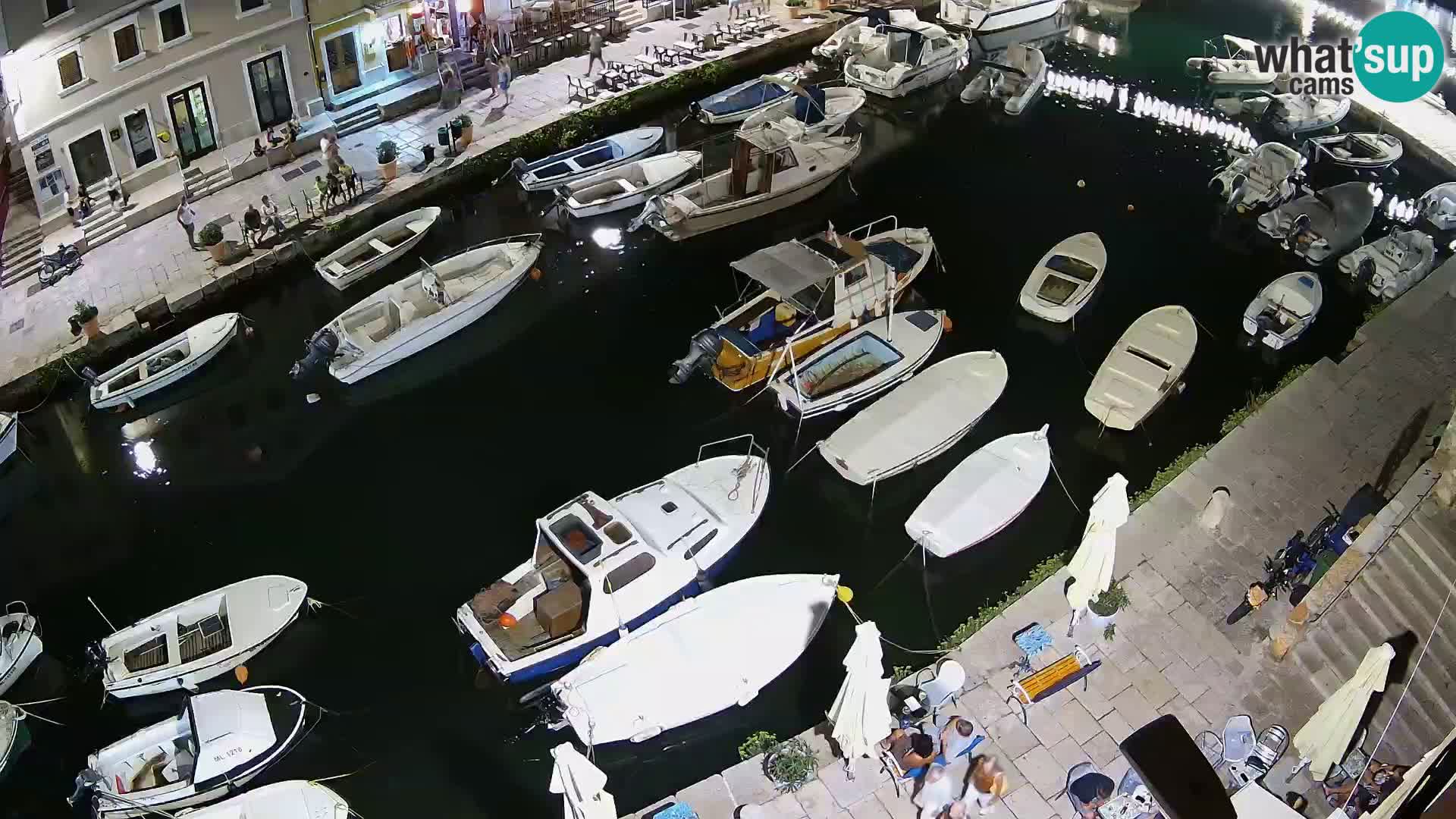 Veli Lošinj spletna kamera – trg
