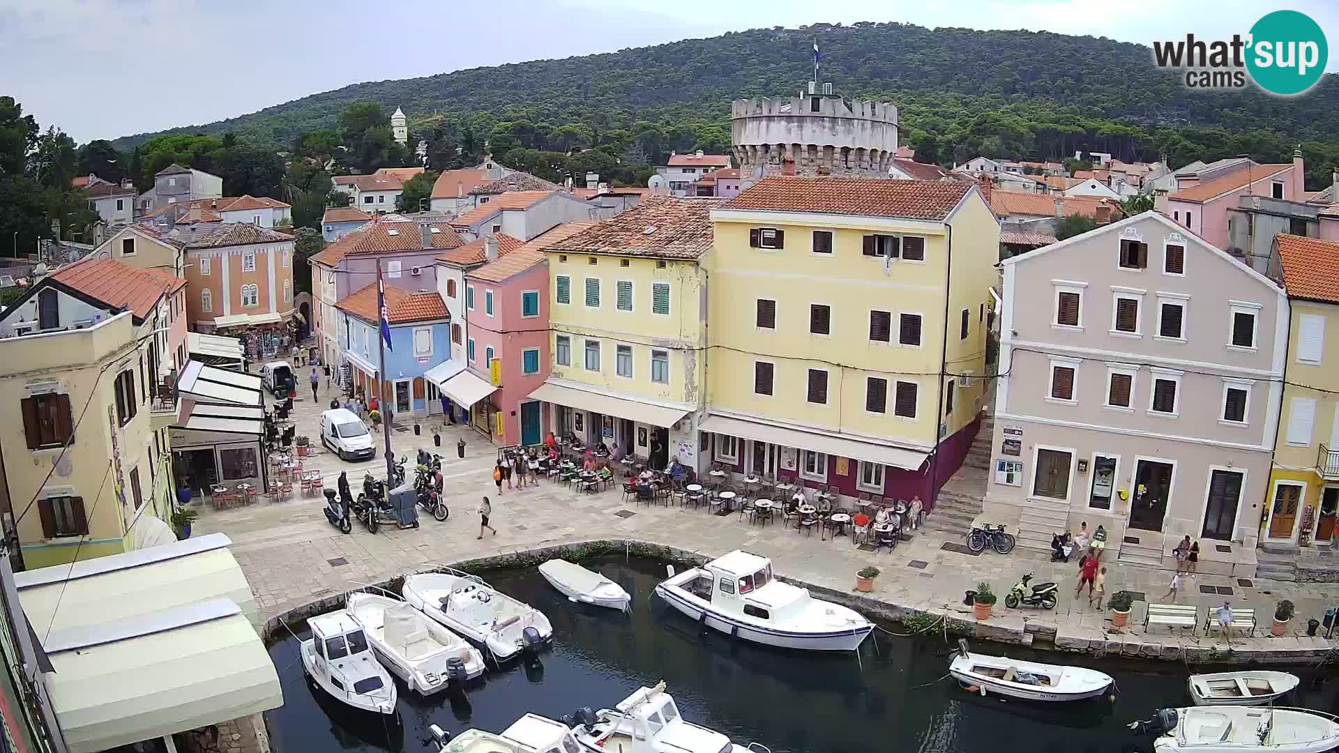 Veli Lošinj web kamera – trgič